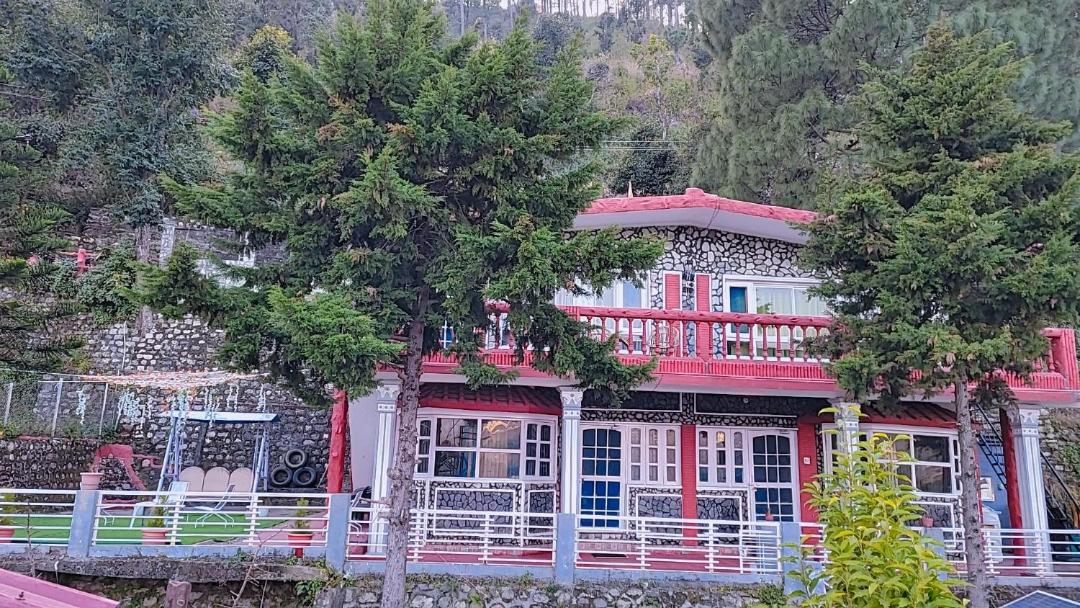 Tarana Cottage by Namastexplorer