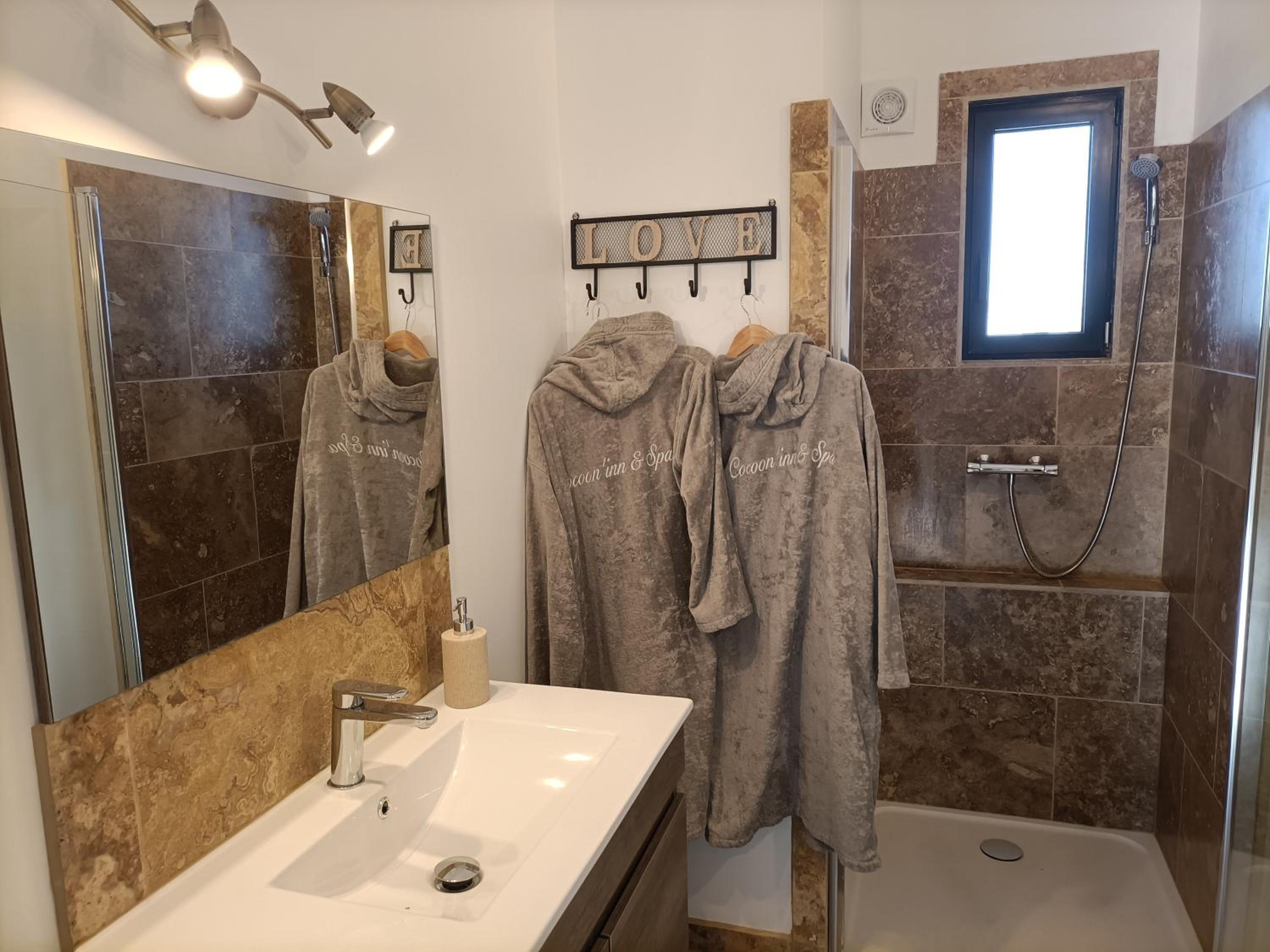 Photo 44