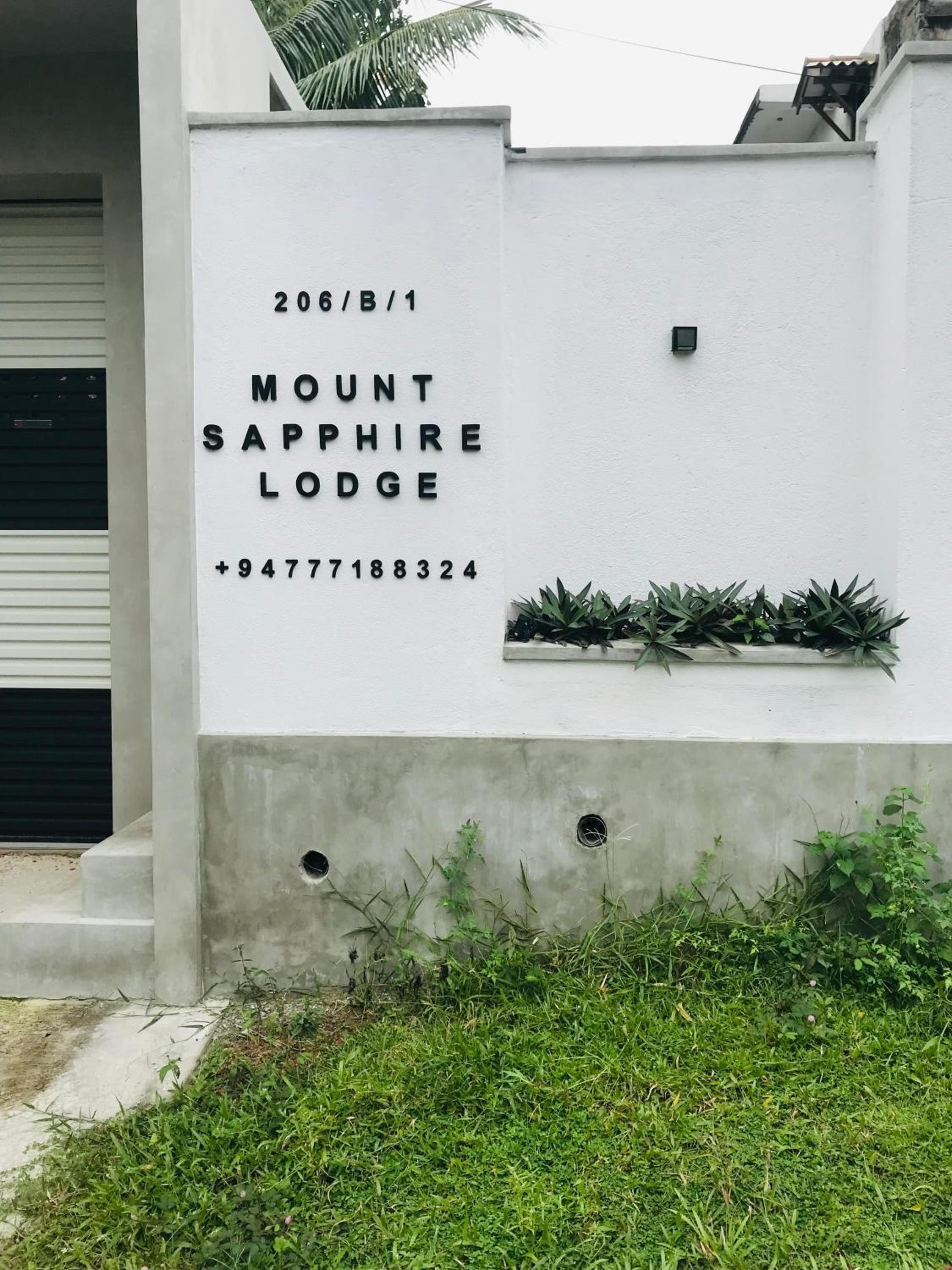 Mount Sapphire Lodge view 5