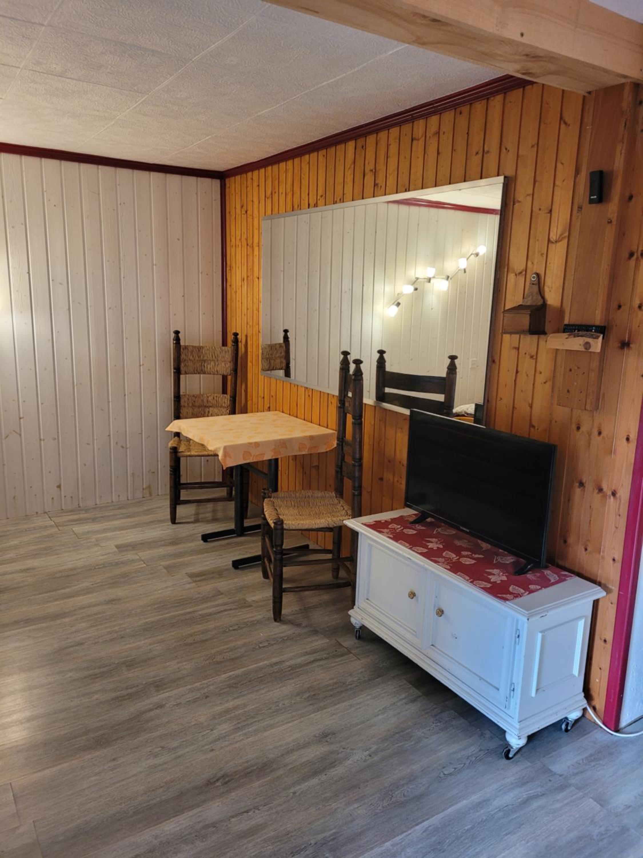 Le Nid Du Caveau view 2