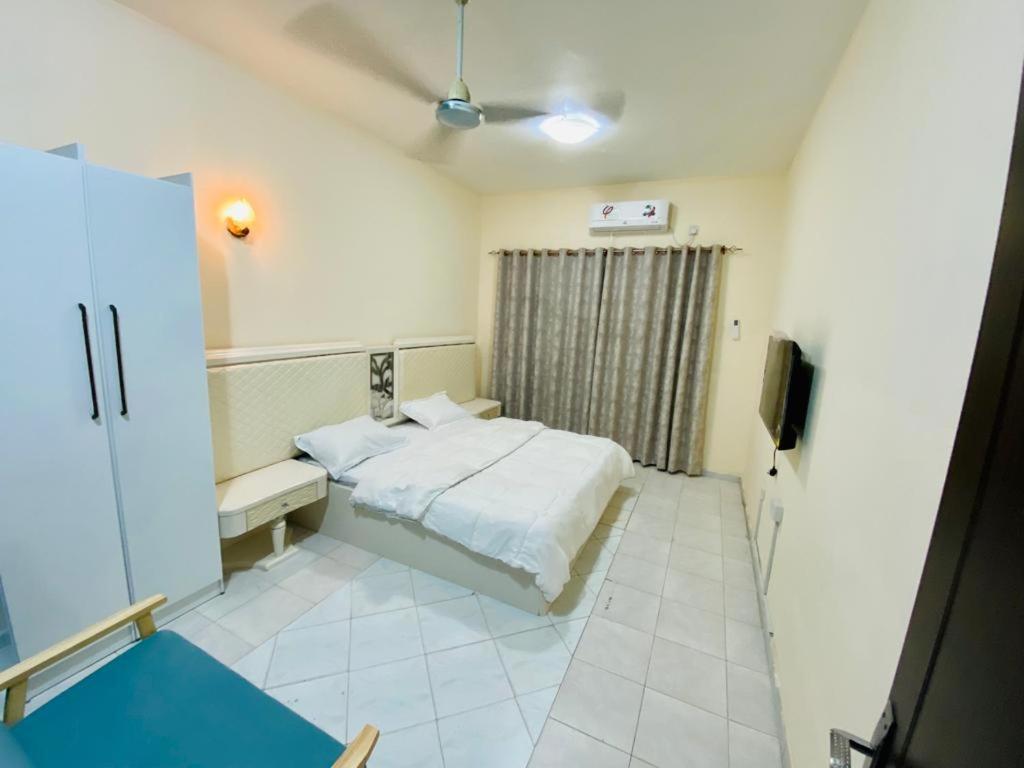 Low Priced New Residential Rooms for rent in Dubai near DAFZA Metro Station