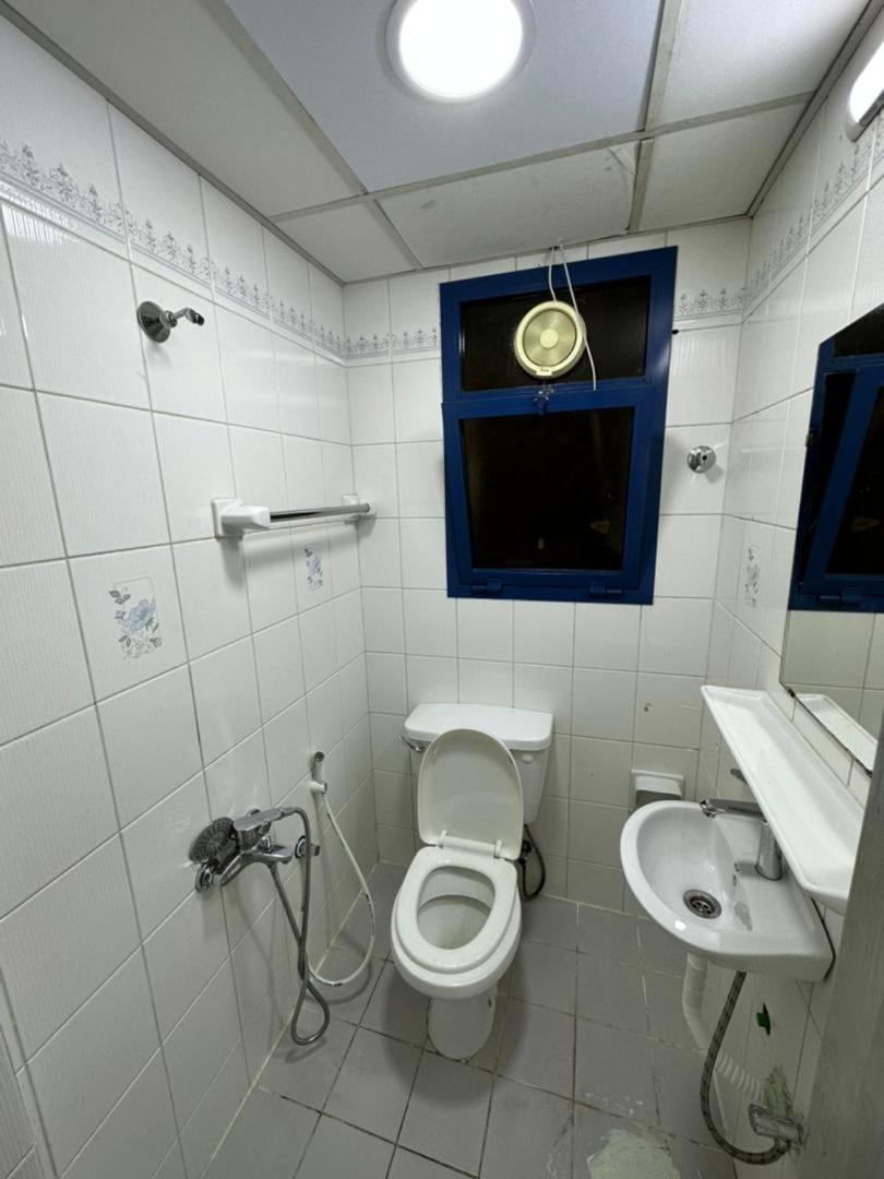 Low Priced New Residential Rooms for rent in Dubai near DAFZA Metro Station