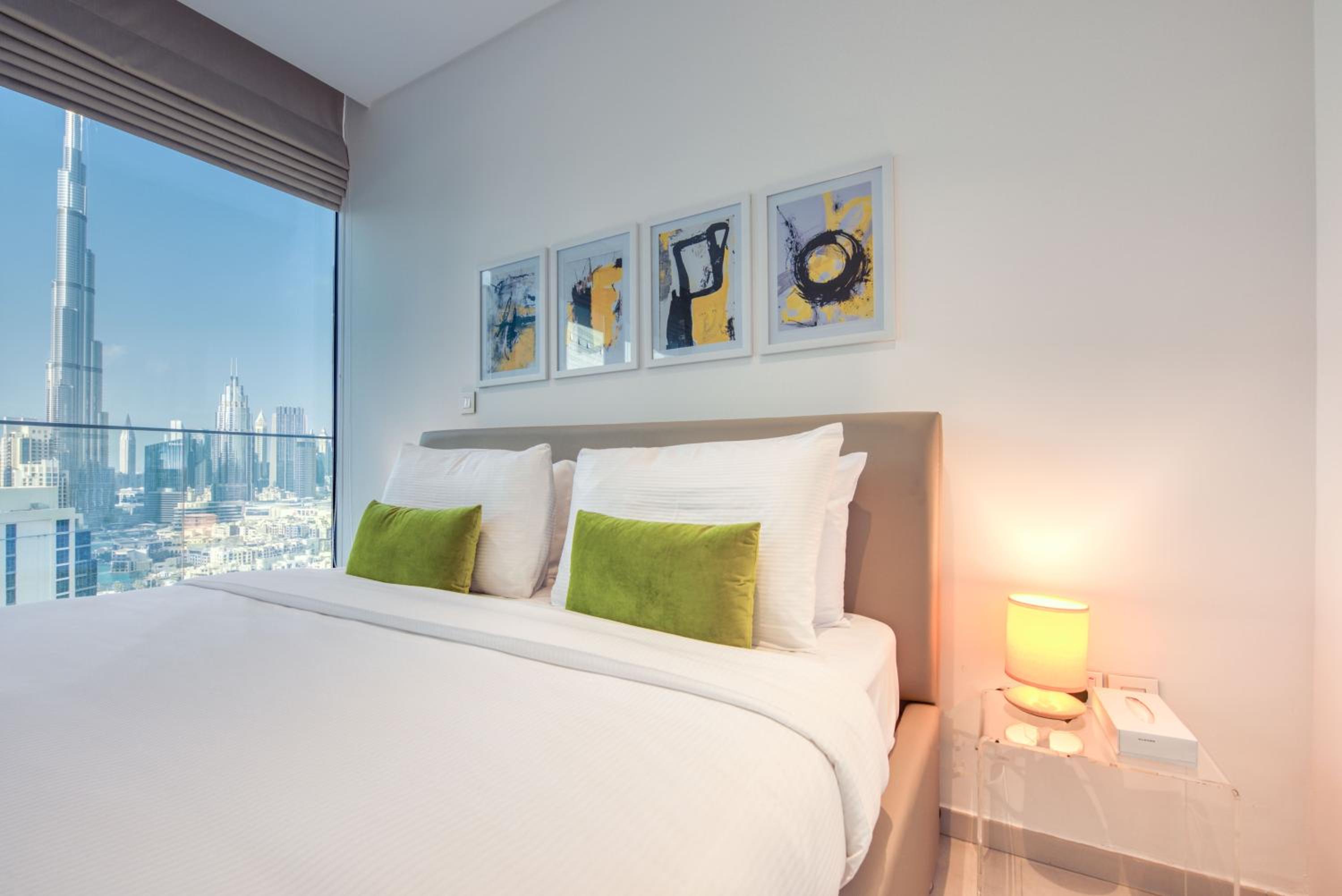 Maison Privee - Luxury, Spacious, Modern Near Burj Khalifa and Dubai Canal