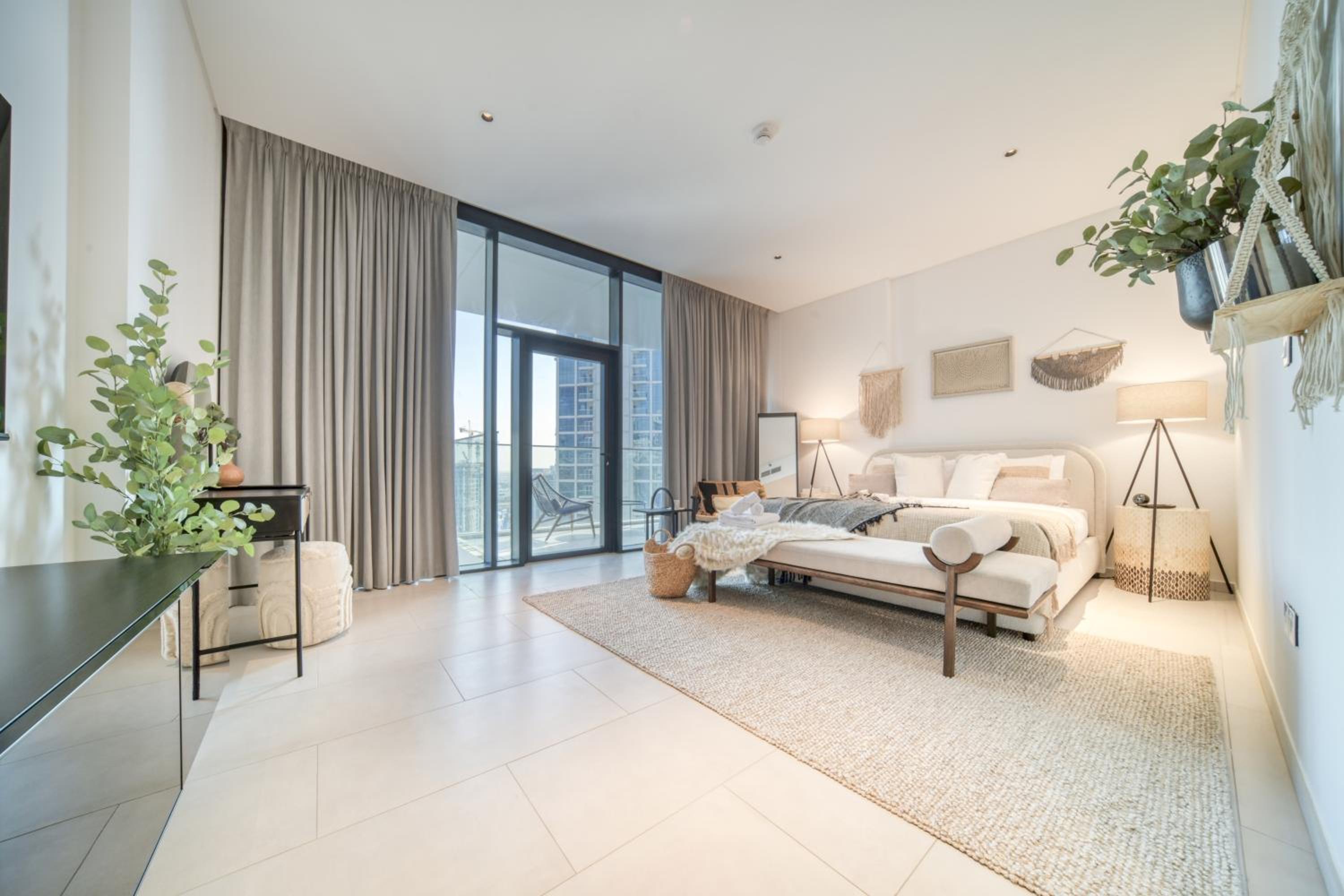 Marquise Square, Business Bay Dubai - Mint Stay