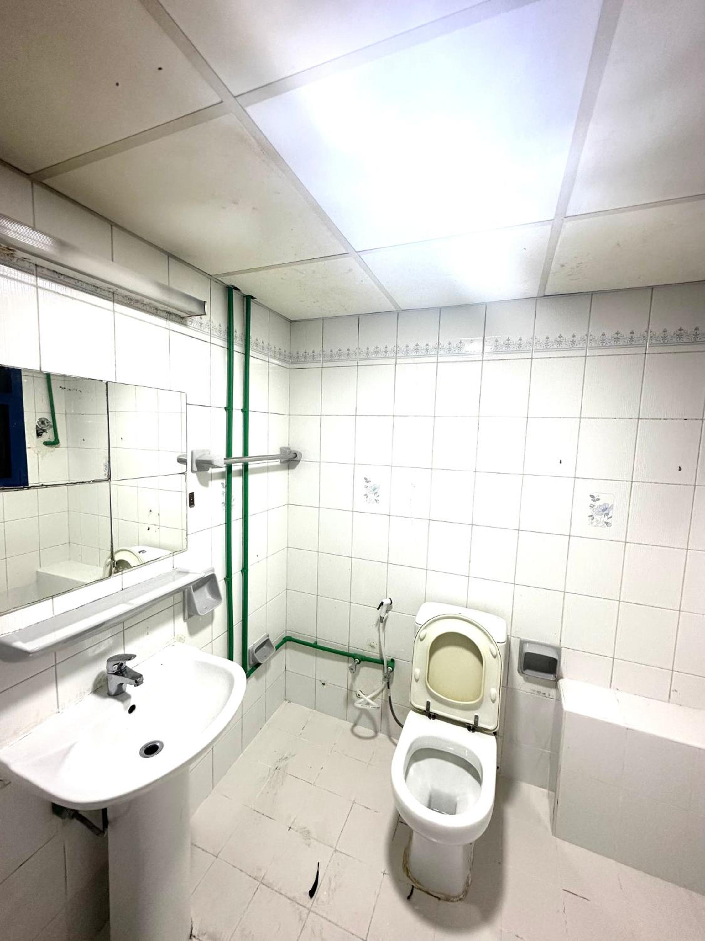 Low Priced New Residential Rooms for rent in Dubai near DAFZA Metro Station