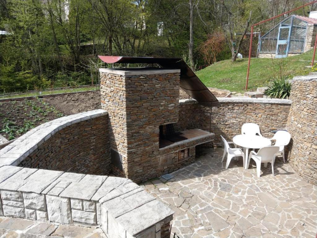 Photo 6