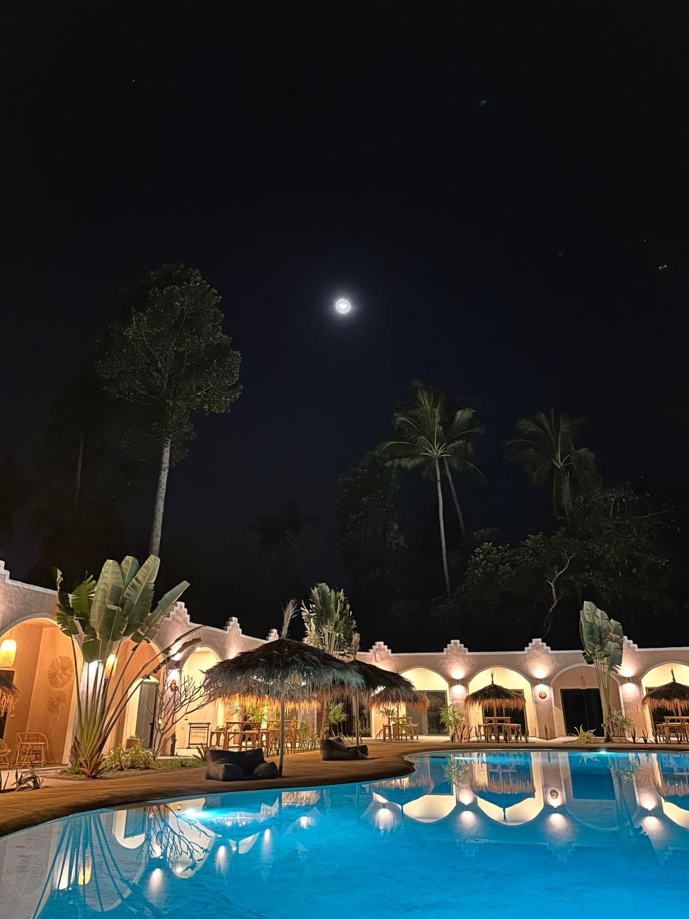 swimming pool