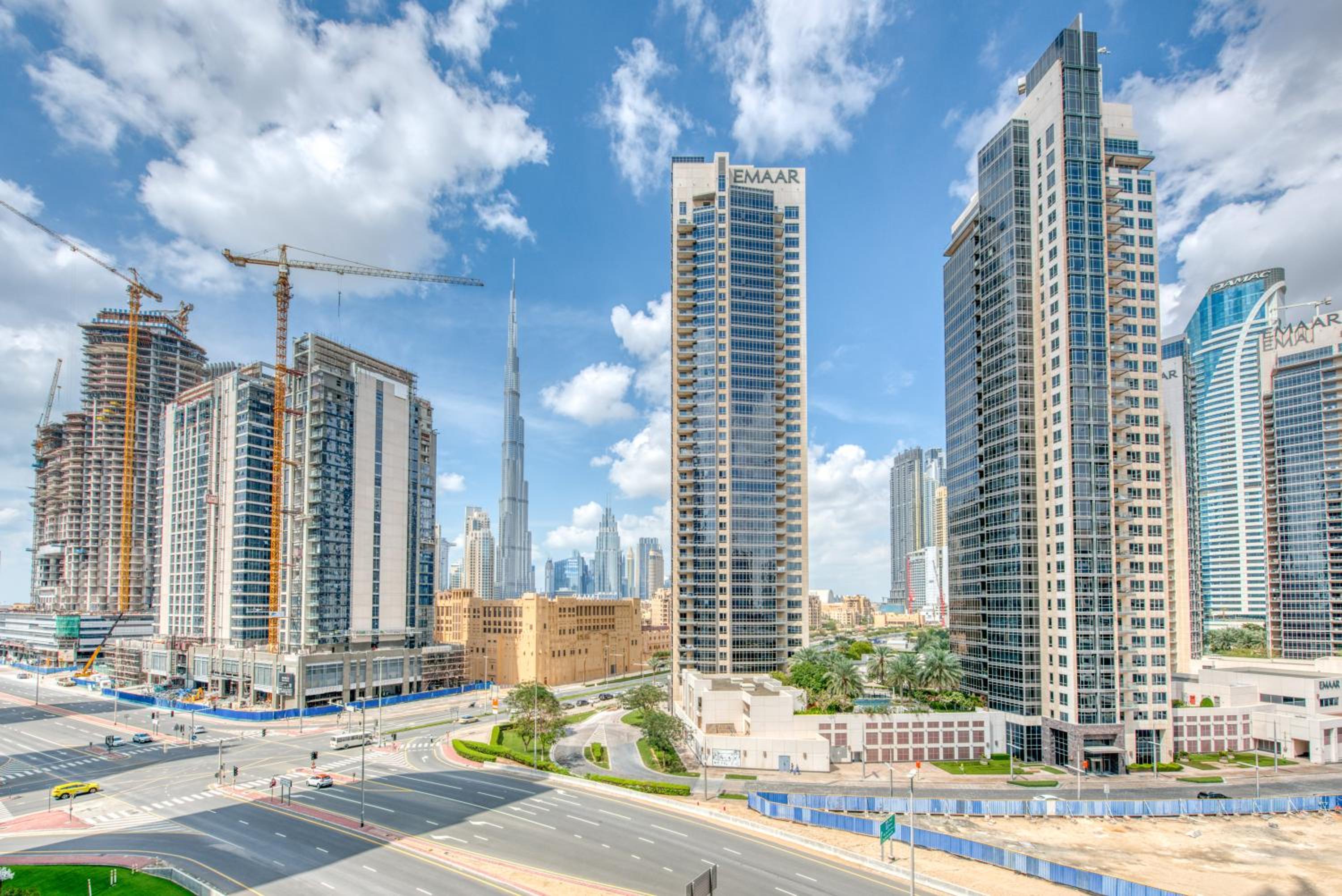 Maison Privee - Luxury, Spacious, Modern Near Burj Khalifa and Dubai Canal