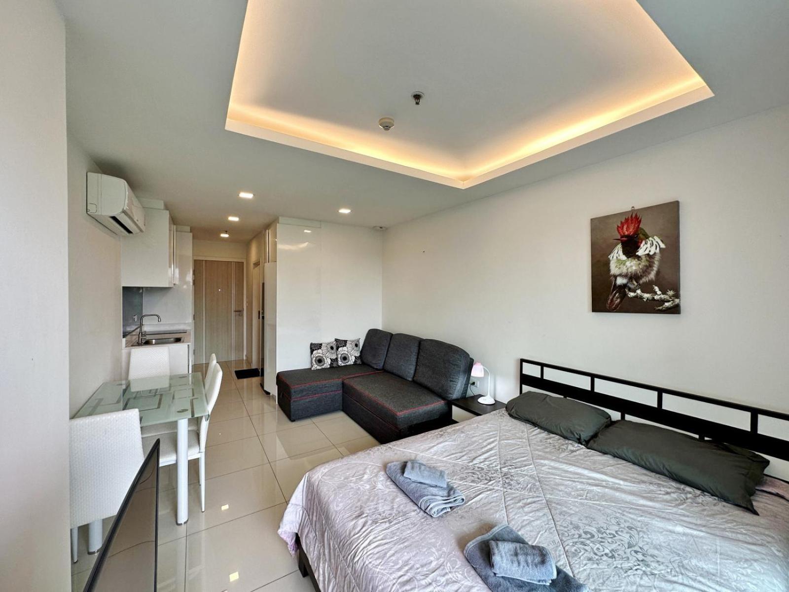 One Tower Pattaya Studio SeaView 13 view 3