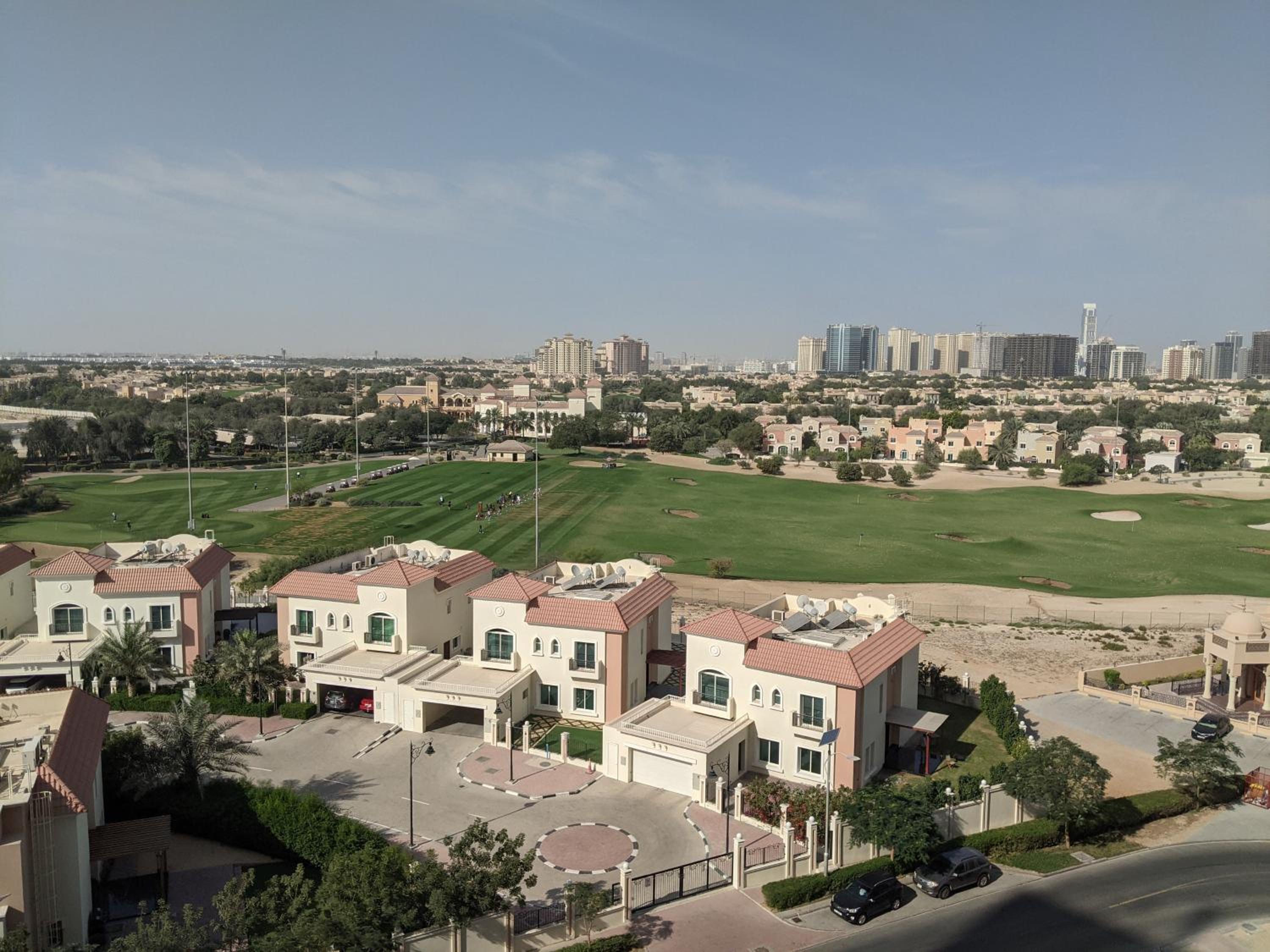 Fully Furnished Studio with Golf views and Gym