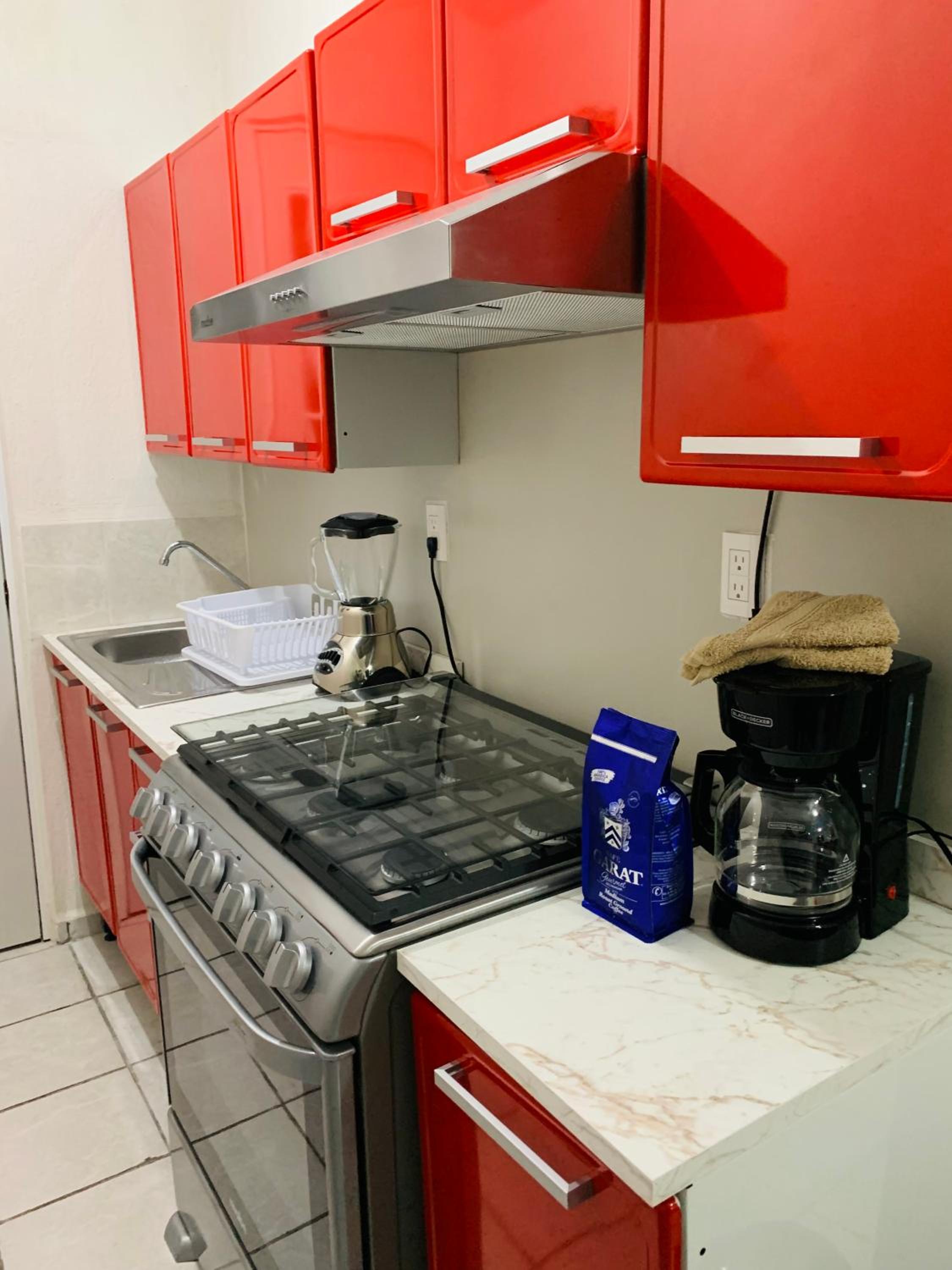 Departamento nuevo en Aldea Tulum, alberca e internet