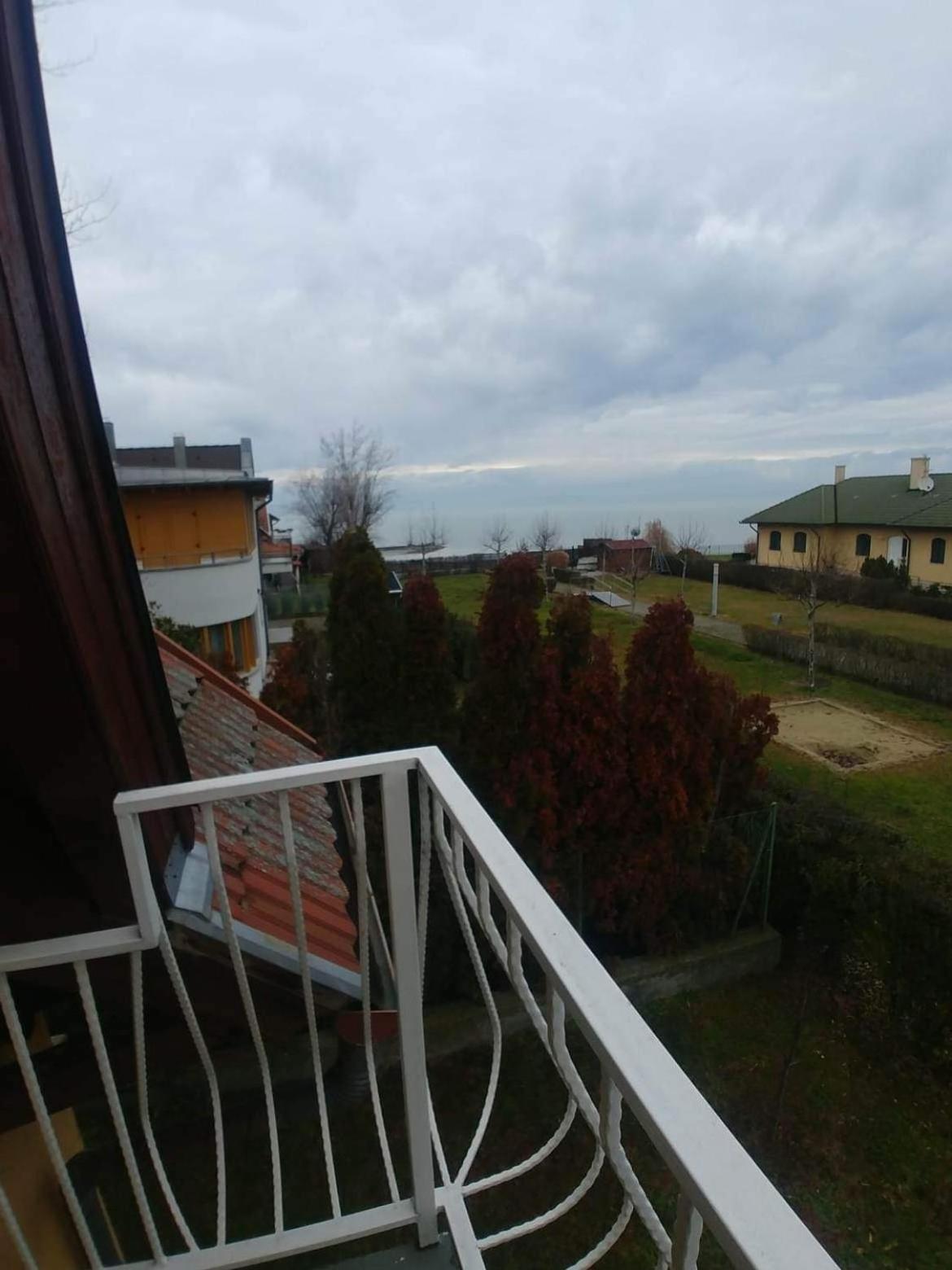 Vitorlás villa, emelet