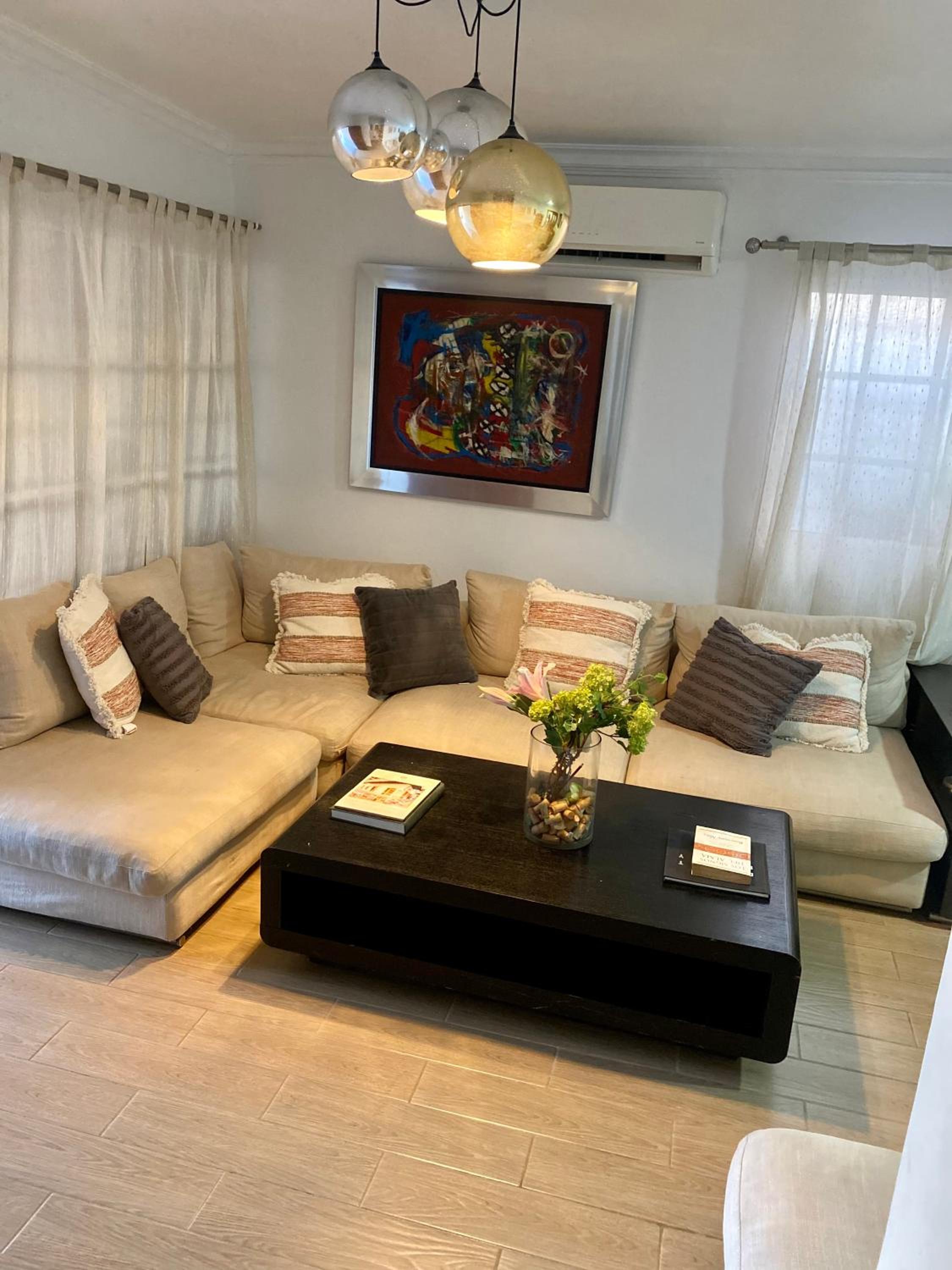 Hotel Casa Con Parqueo Privado, Patio Y Jacuzzi.