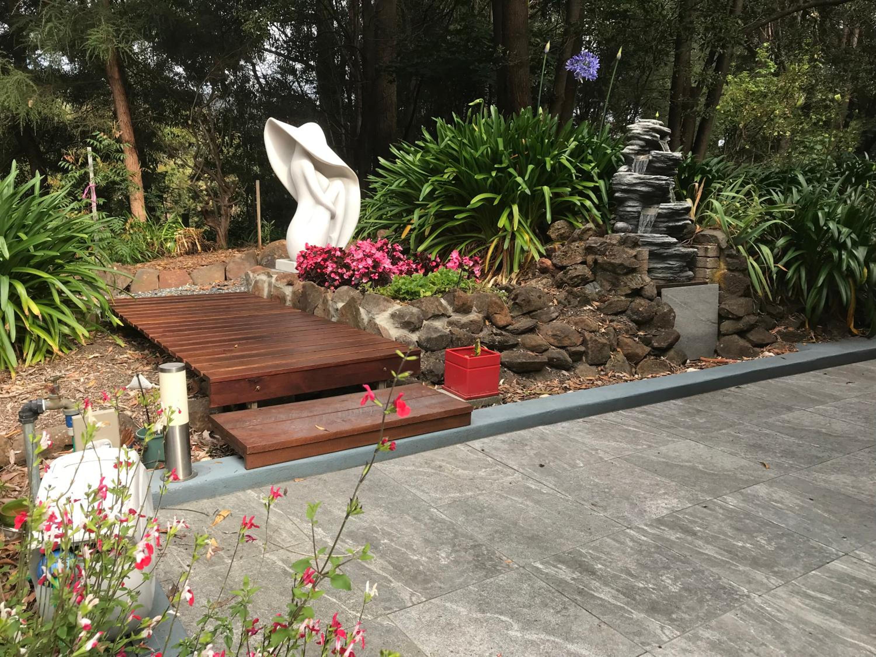 Acacia Hills Retreat view 3