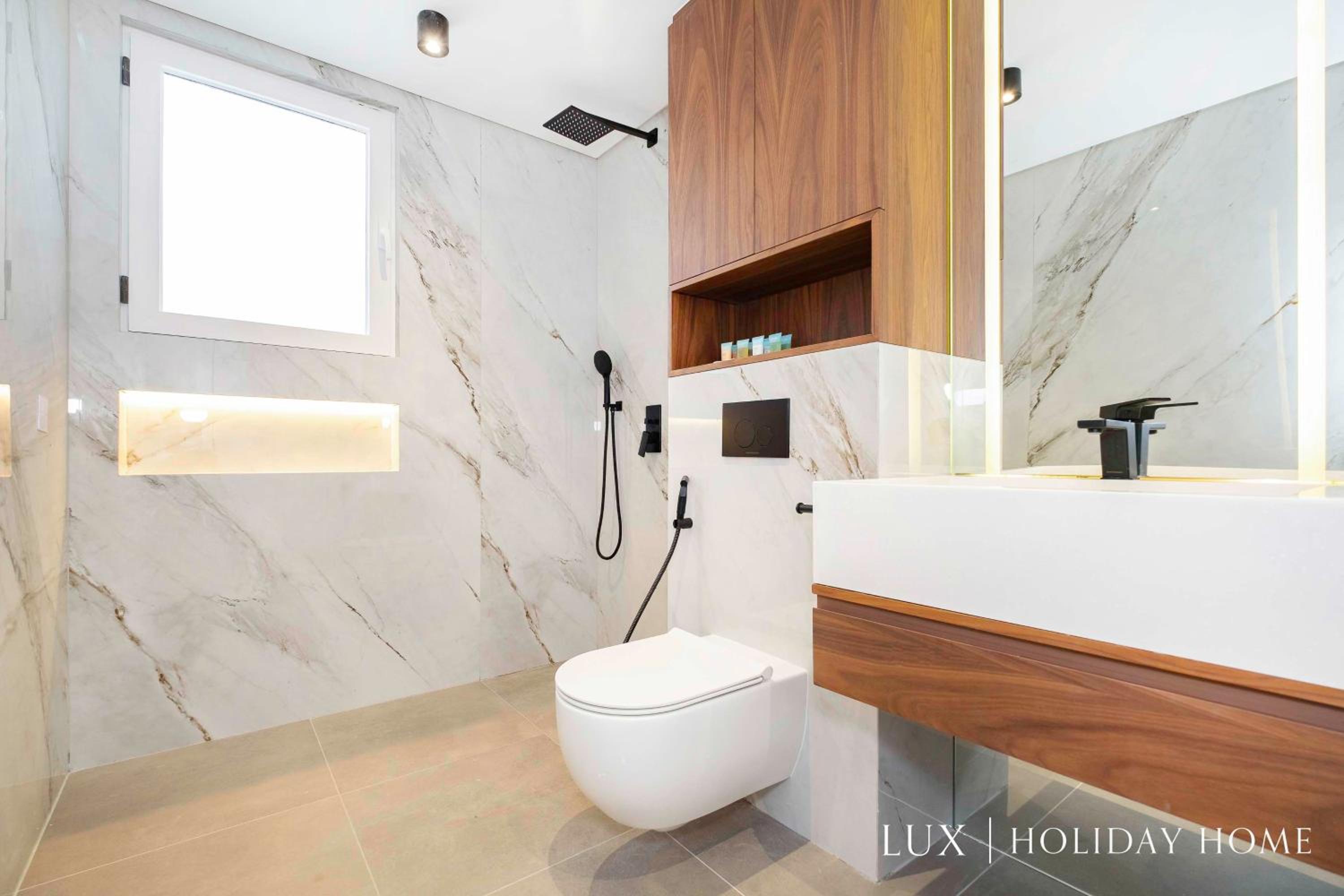 LUX The White Palm Villa