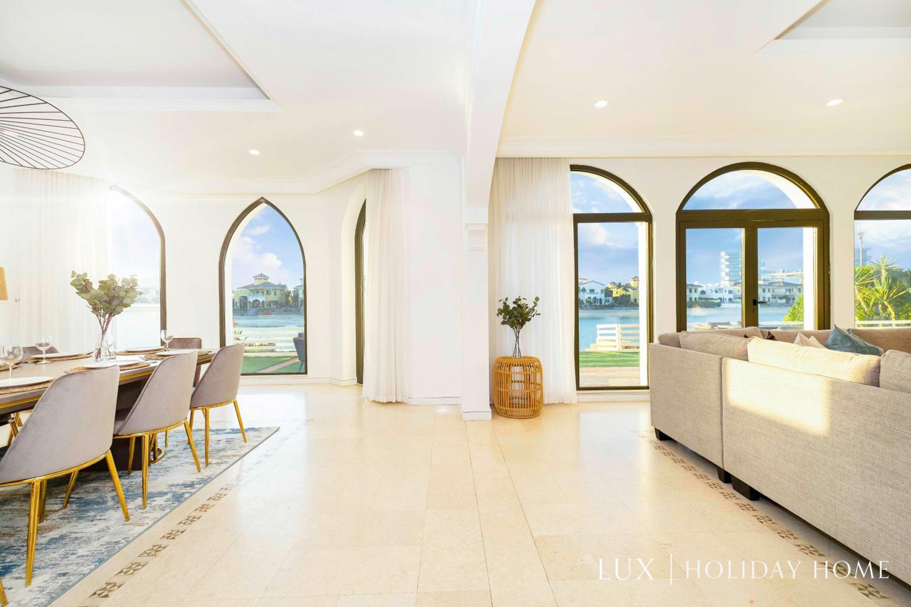 LUX The White Palm Villa