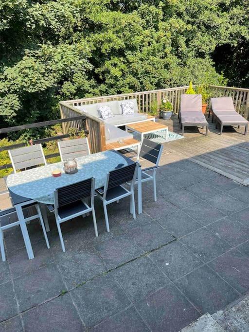 Beautiful Riverside Retreat in Blackwater, Wexford