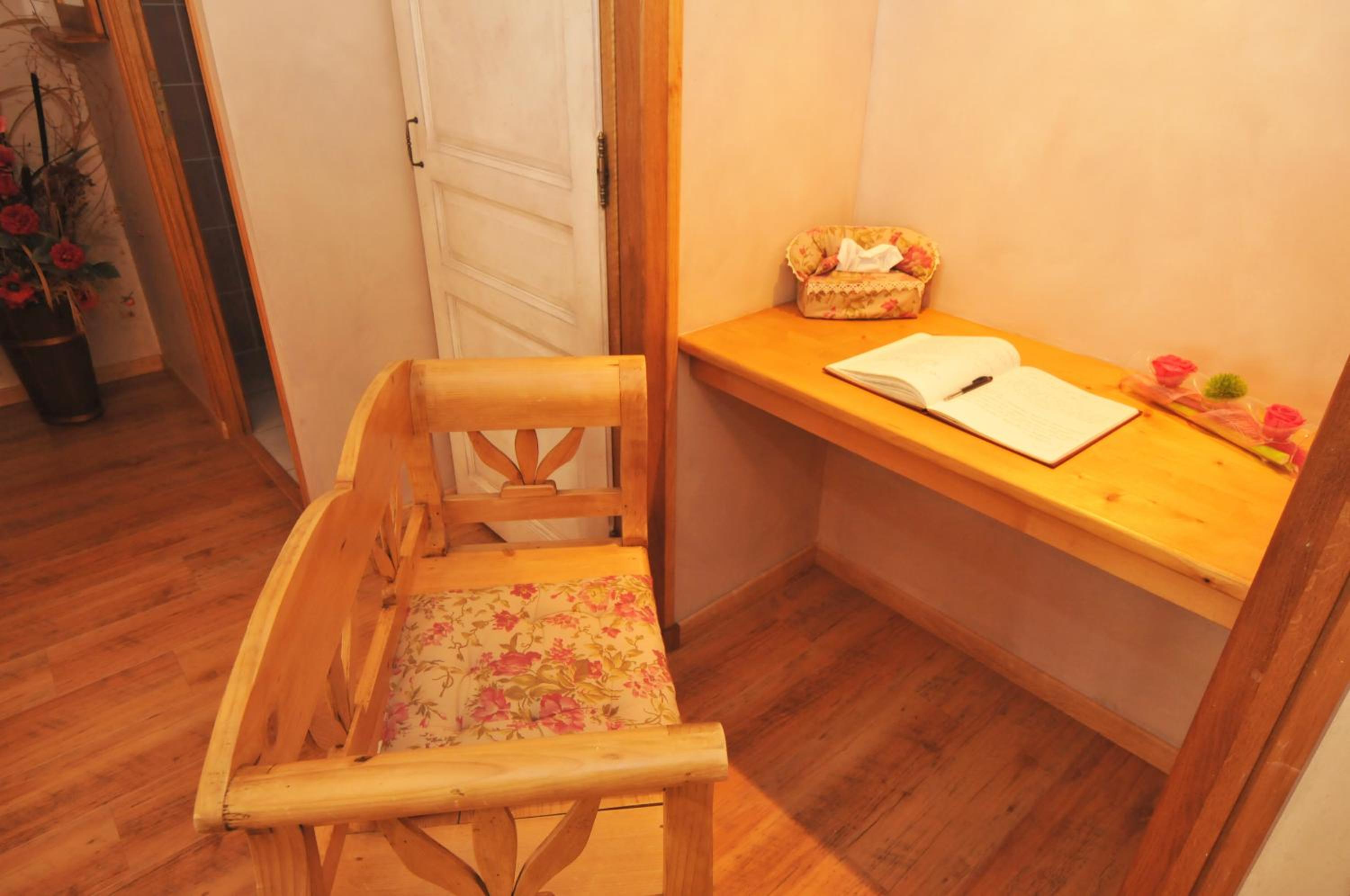 Photo 11