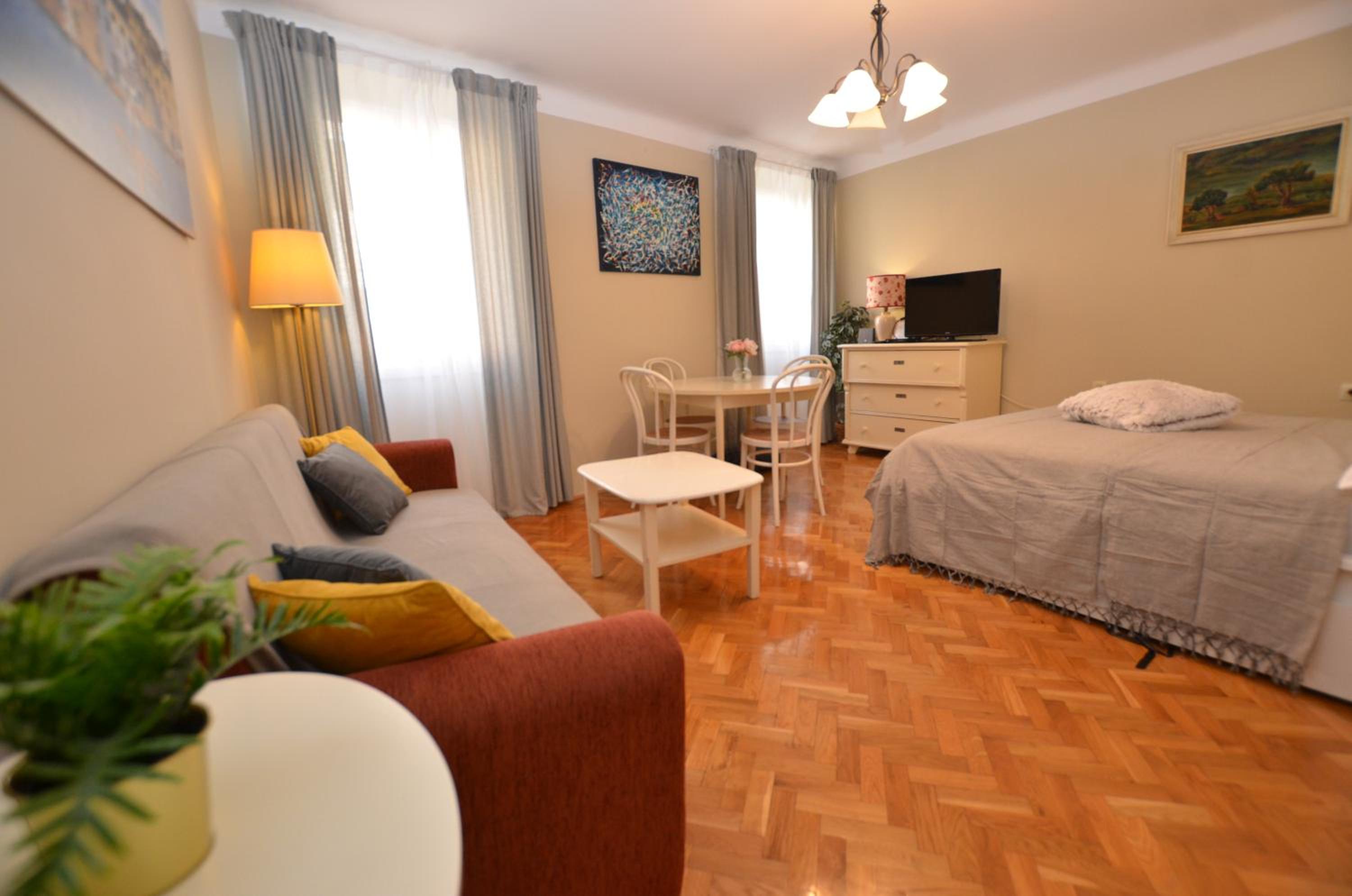 Amici Central Apartment view 3