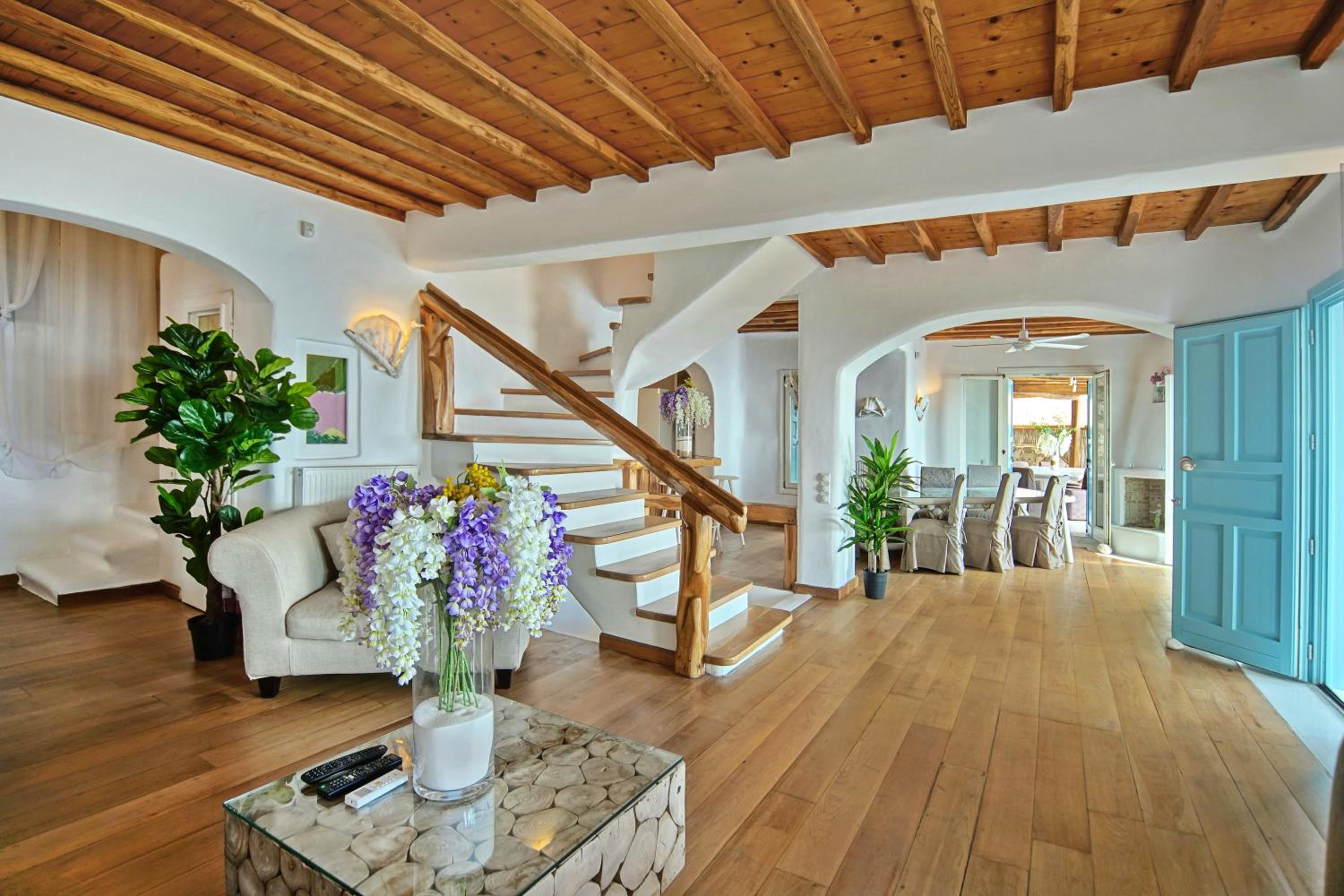 Zinas Villas