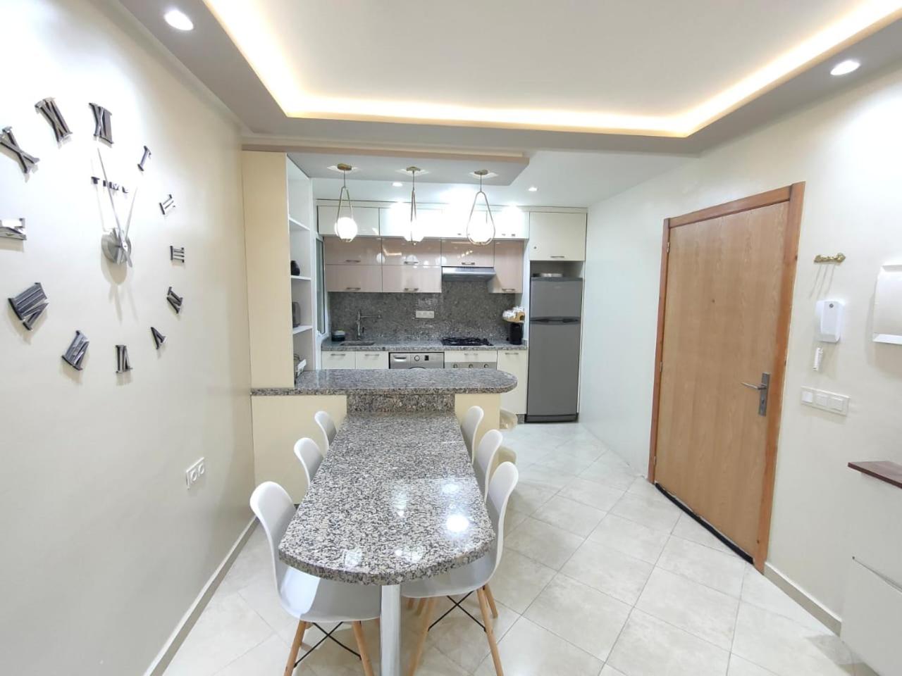 Superb apartment with free parking on premise
