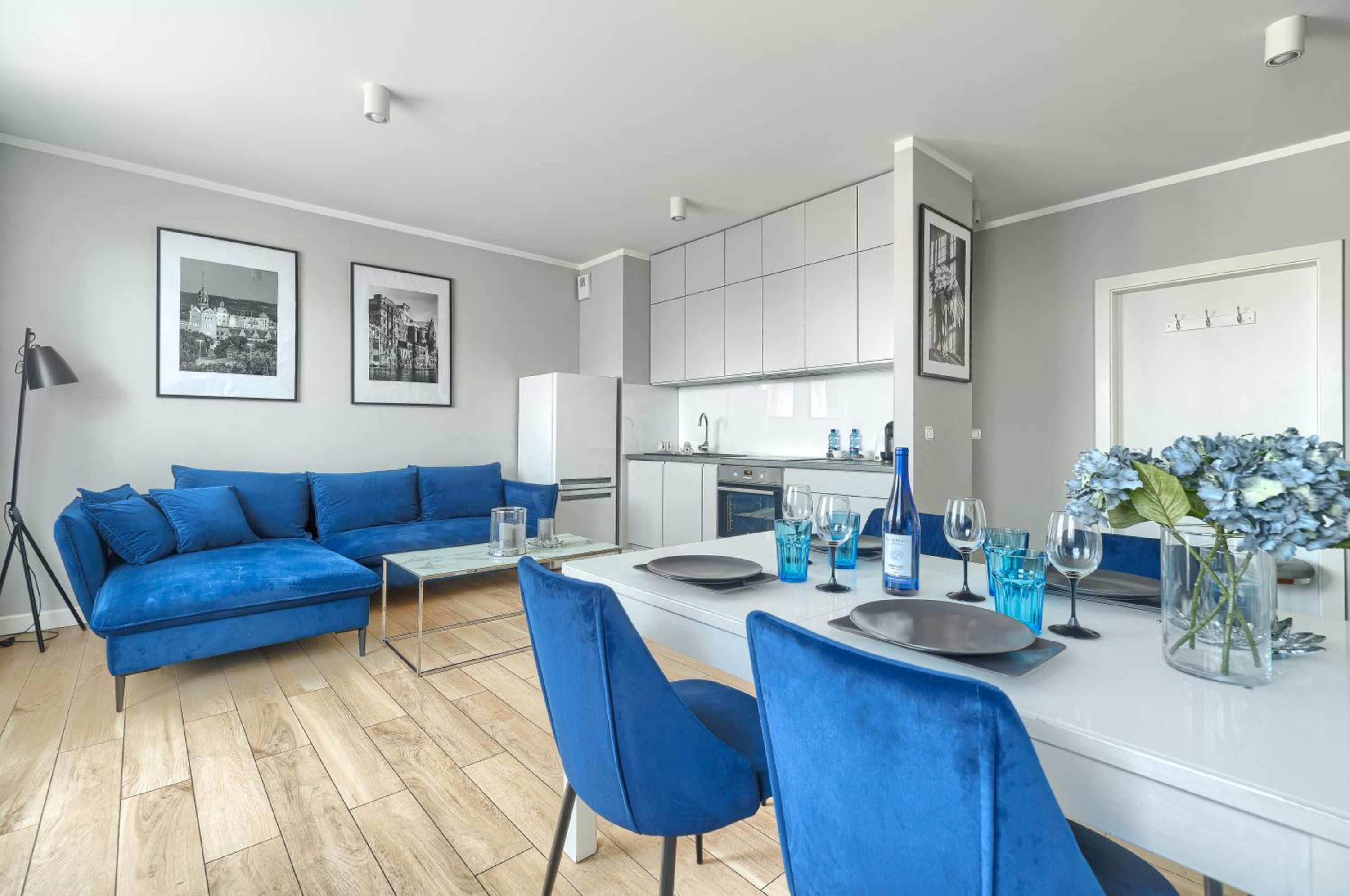 EXCLUSIVE FORTY Apartments