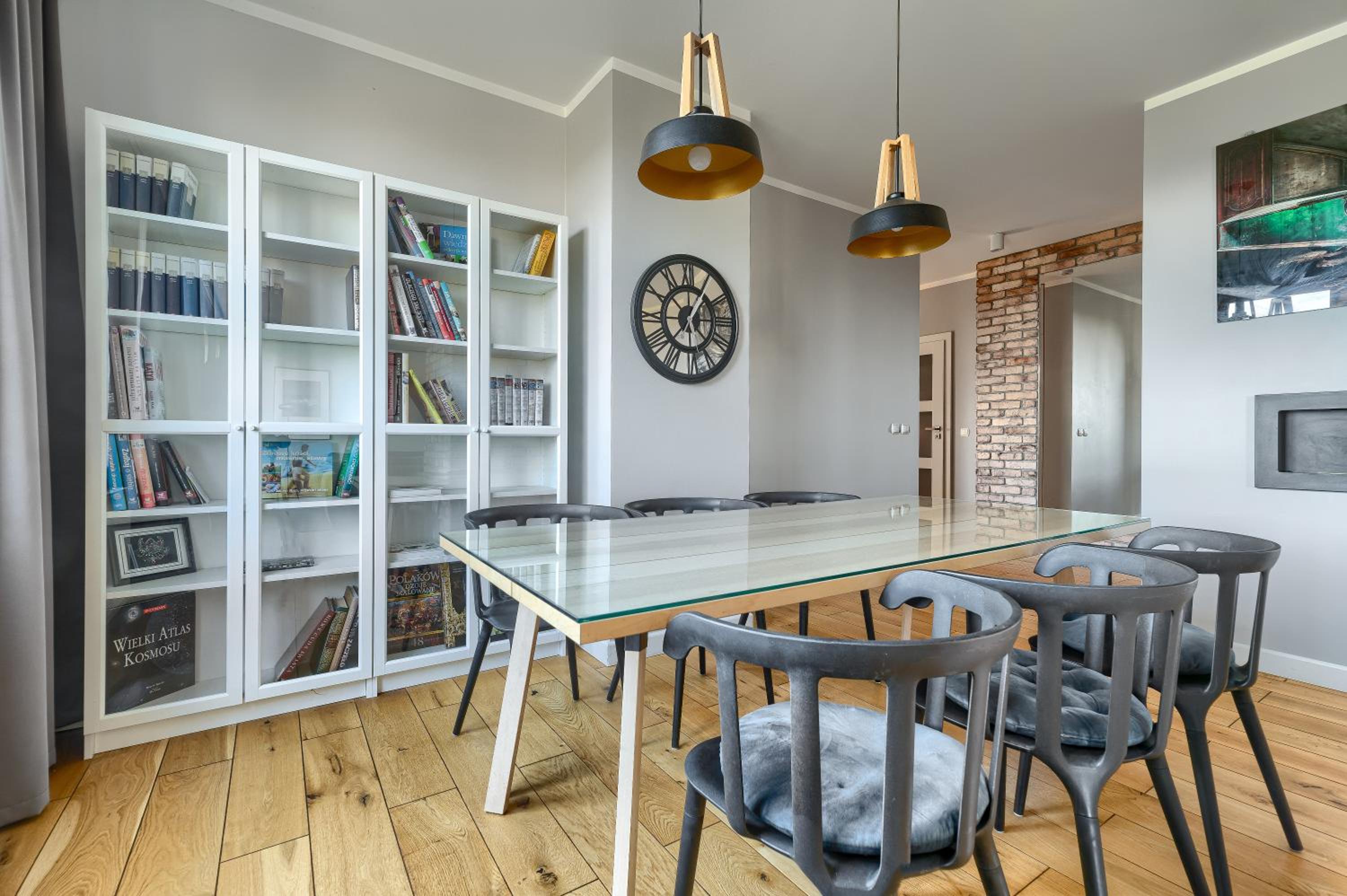 EXCLUSIVE FORTY Apartments view 3