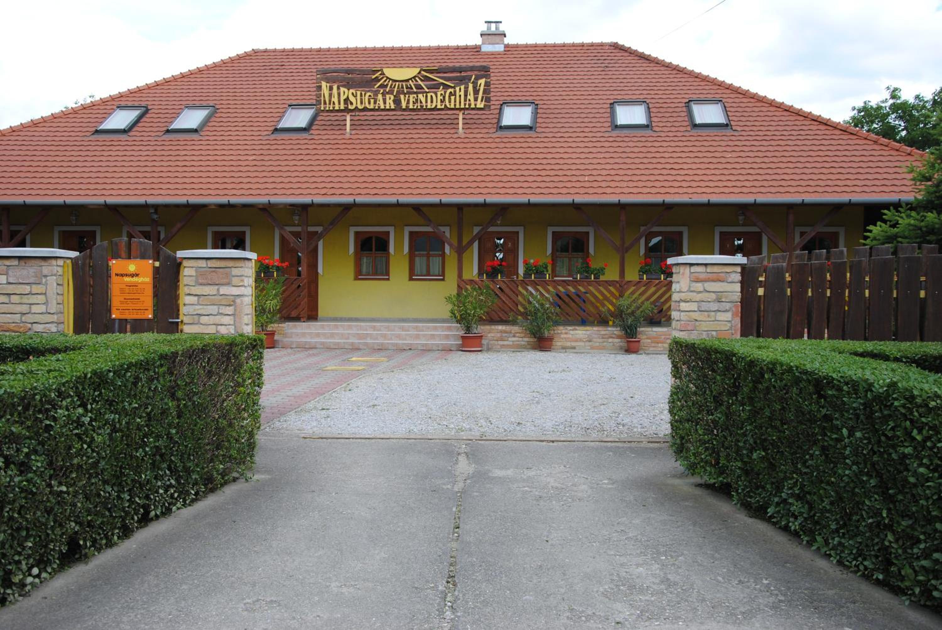 NAPSUGAR VENDÉGHÁZ view 2