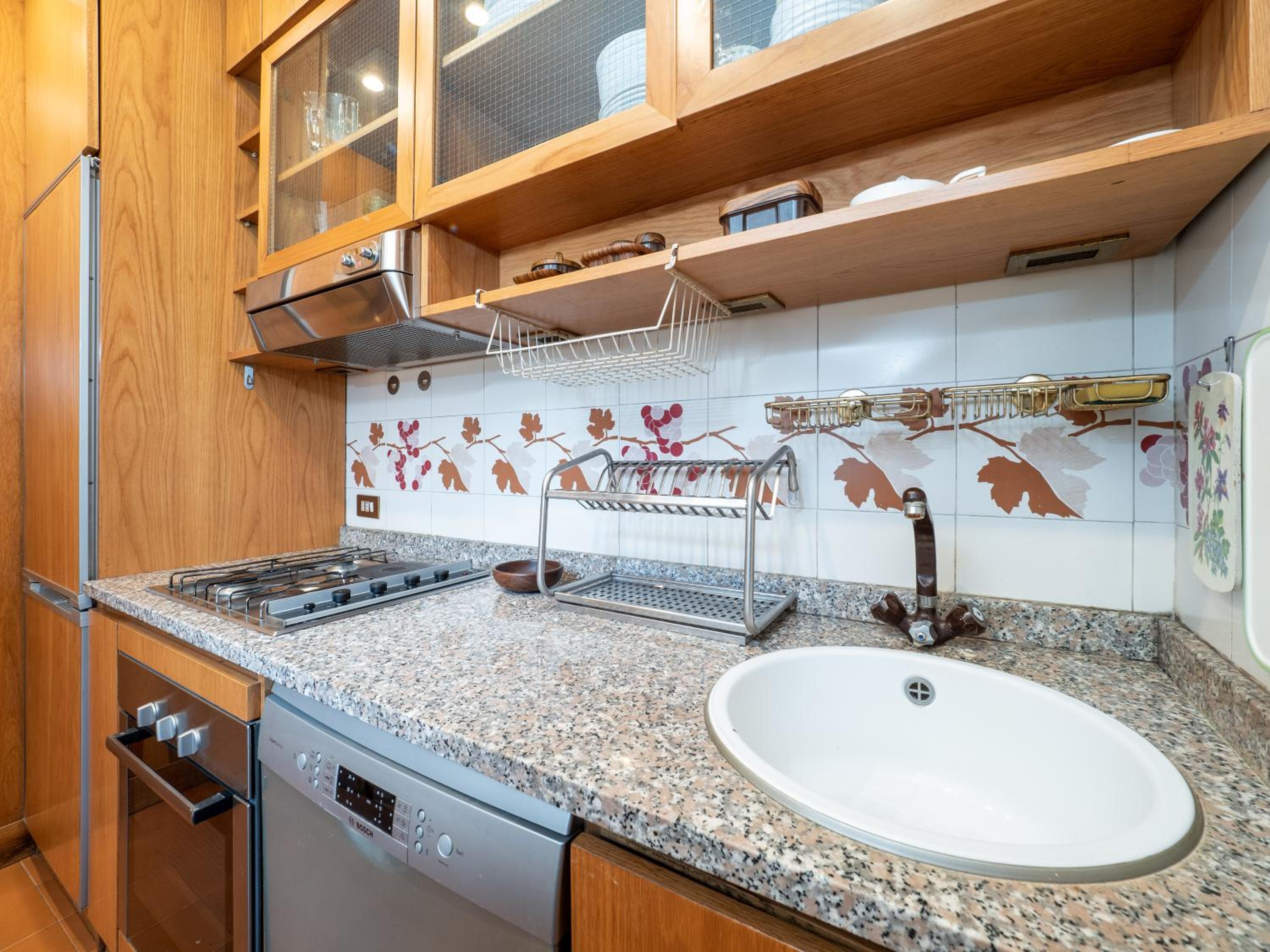 Elegant Flat in Milan's Heart