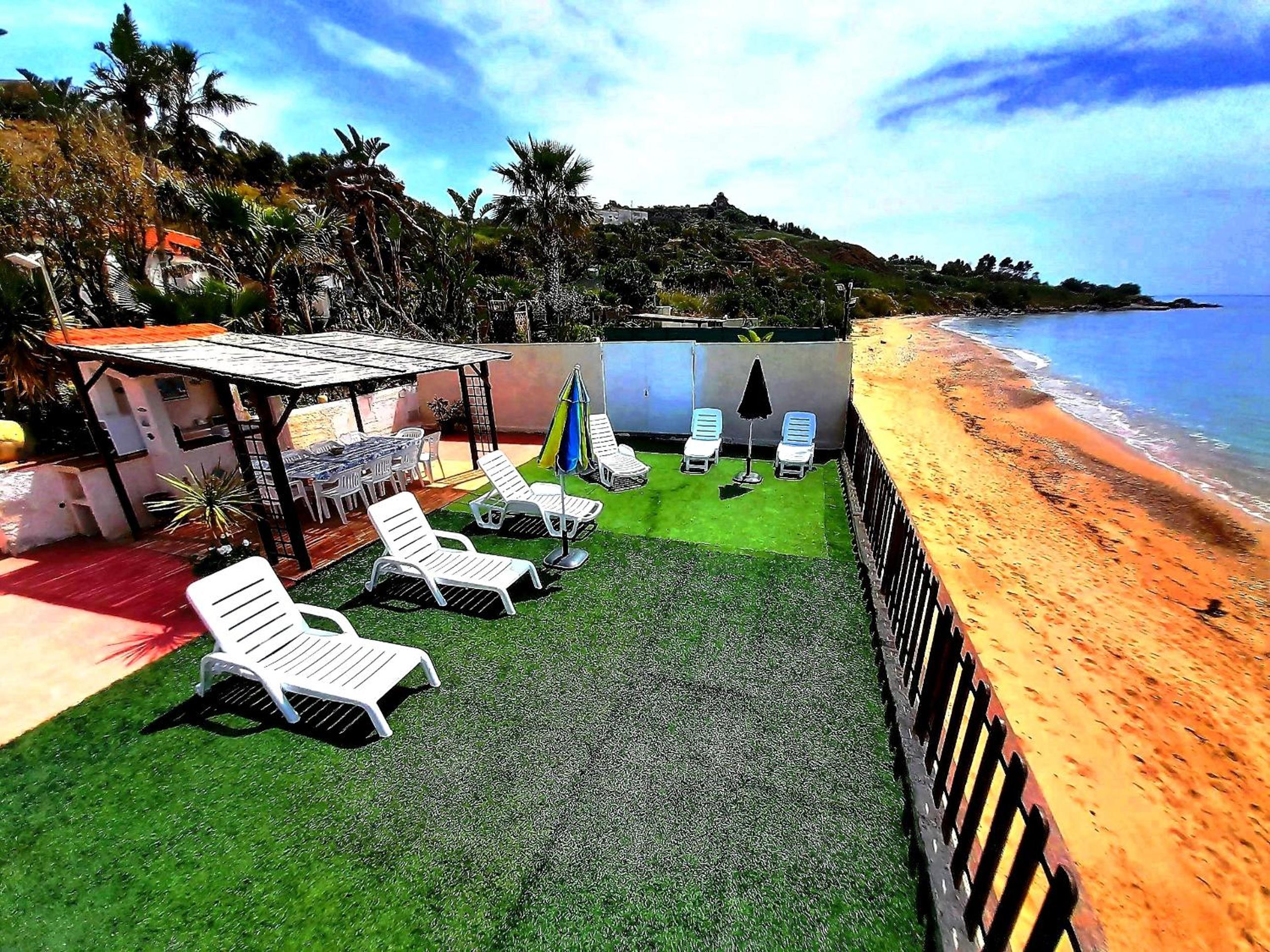 Villa giardino sul mare