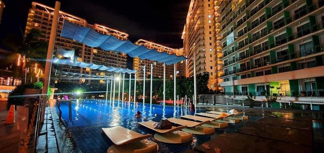 Azure Urban Resort Staycation in Manila view 2