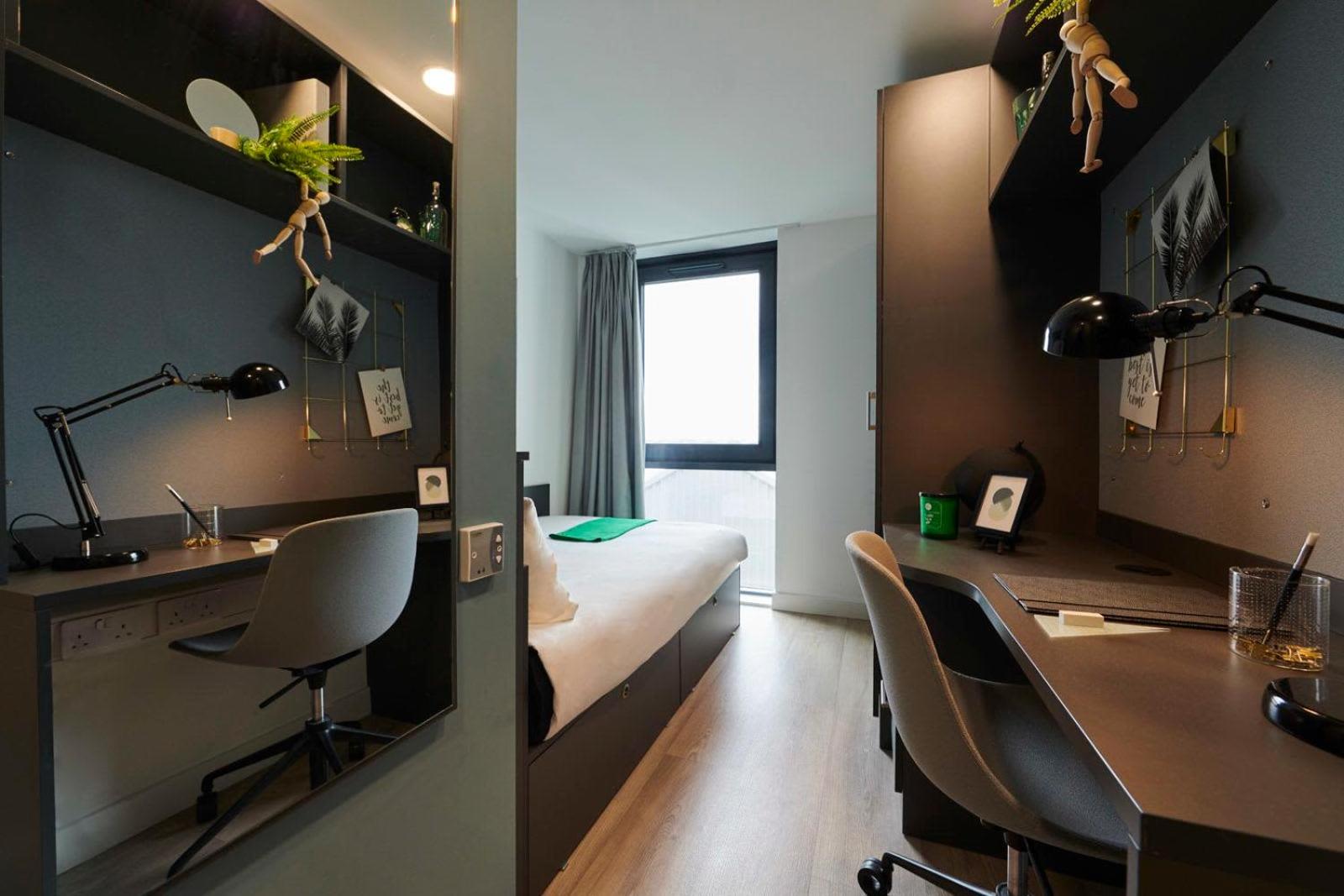 Chic Apartments and Private Bedrooms at Beckett House near Dublin City Centre