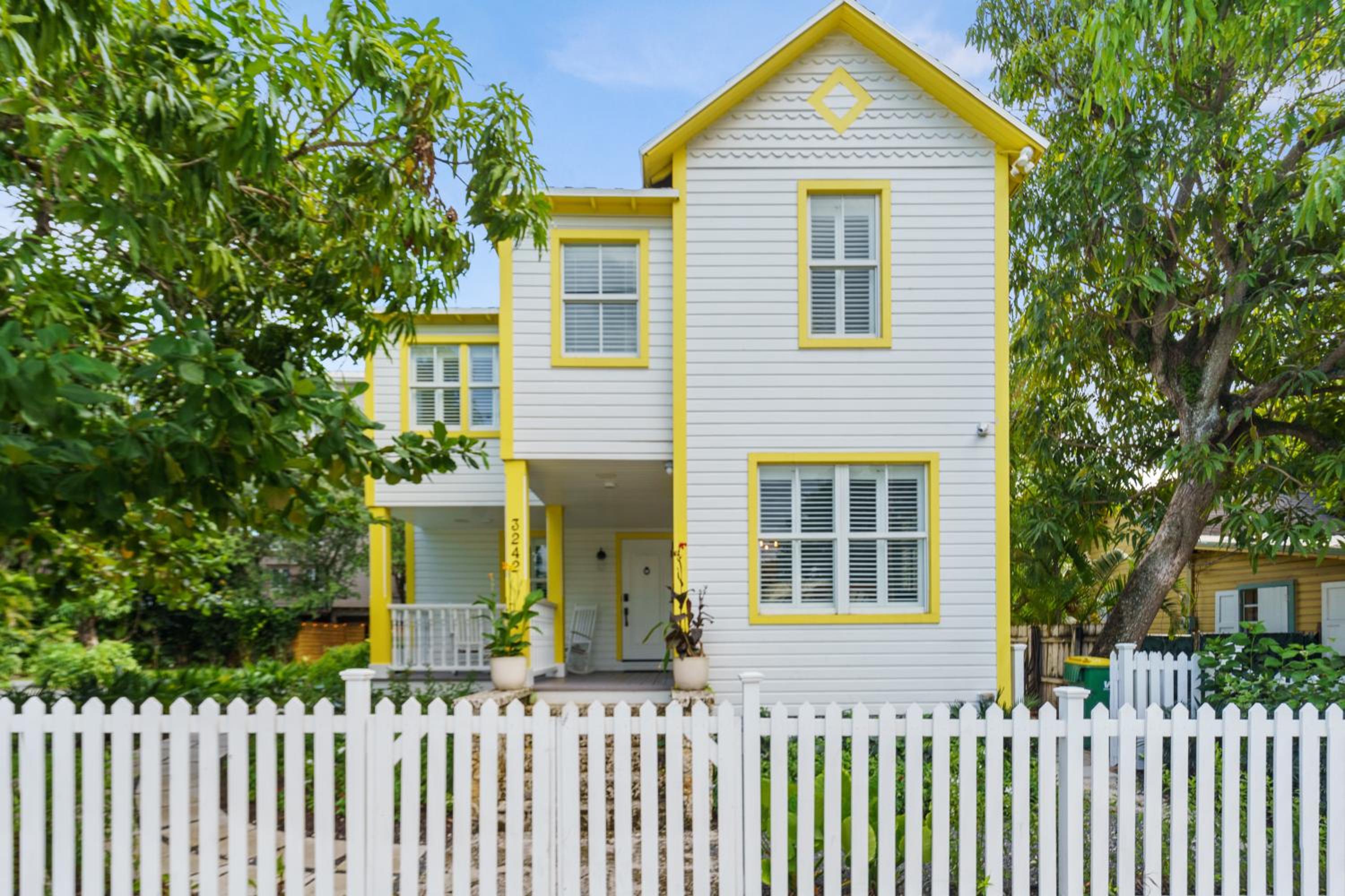 The Stirrup House by Pattio photo 2