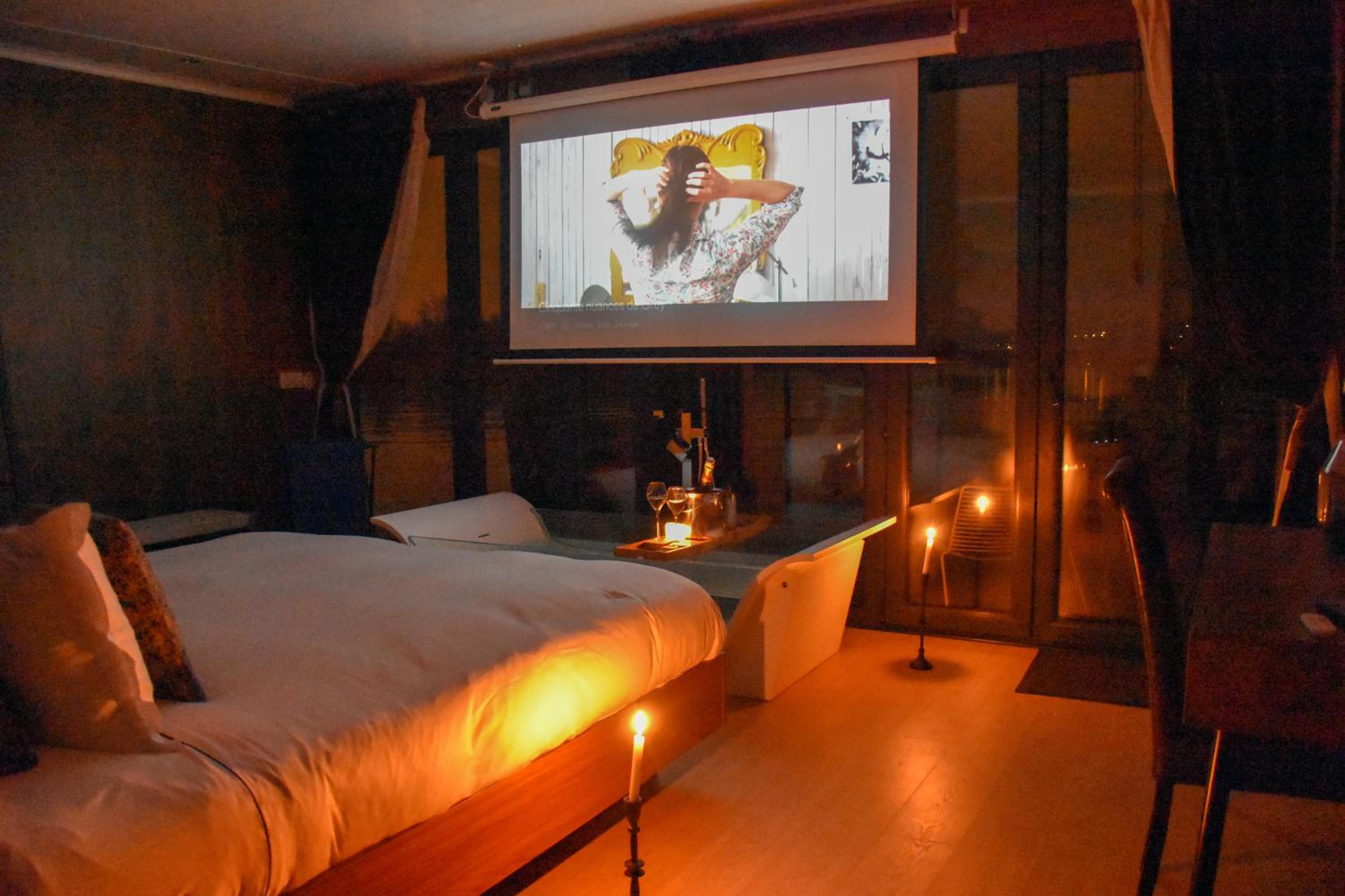 Escale Royale Port Ilon view 3