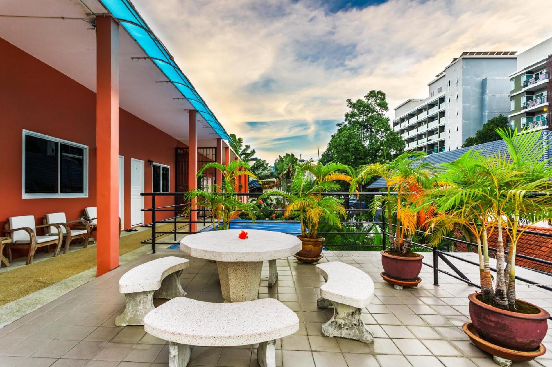 Jungceylon Villa - quiet location, pool, maid