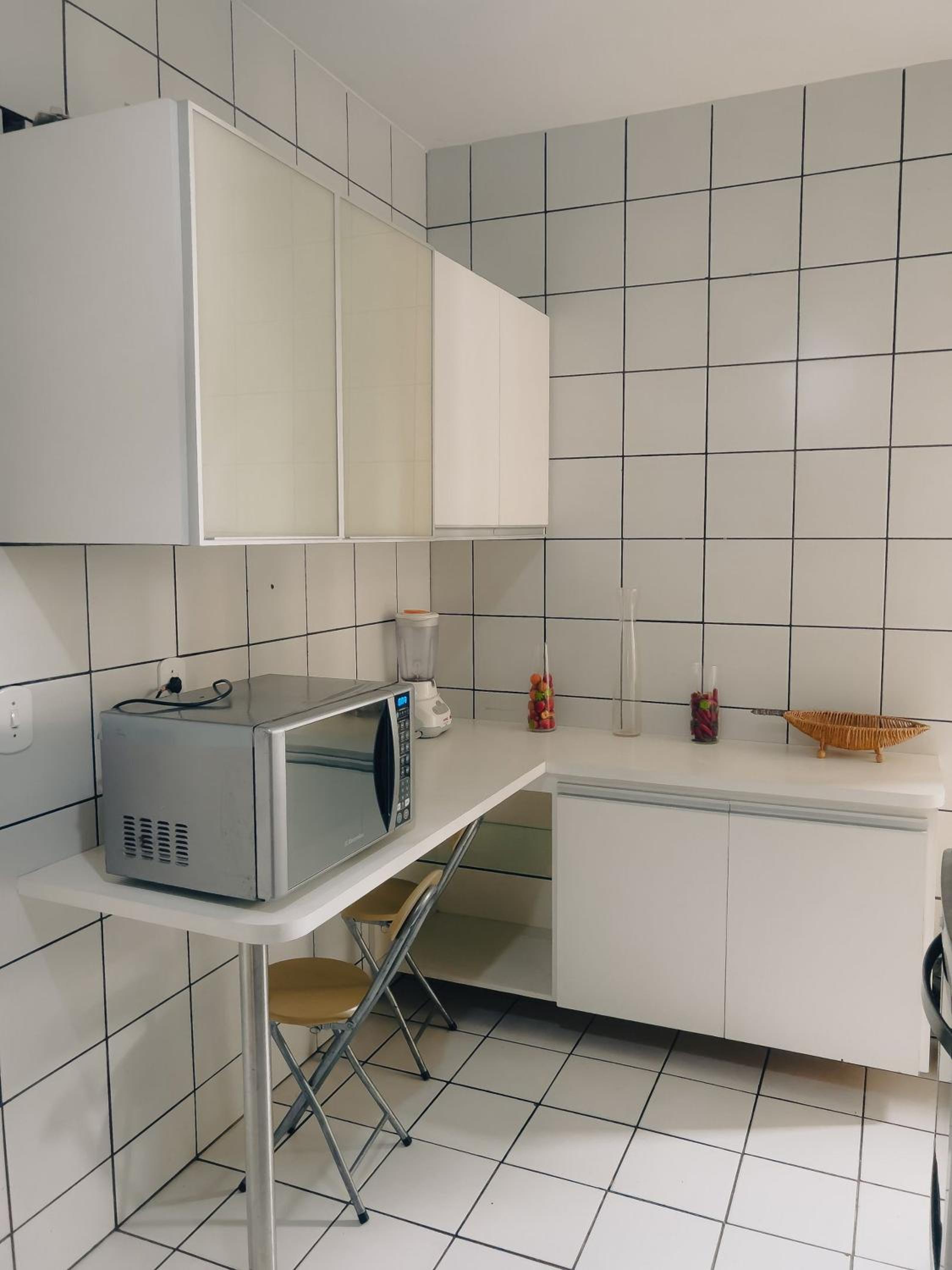 Apartamento a 200 metros da feirinha da beira mar