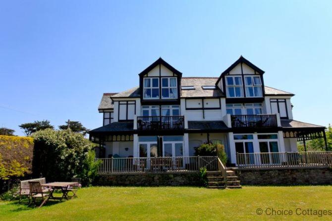 CROYDE 3 LORNA DOONE 3 Bedrooms view 2
