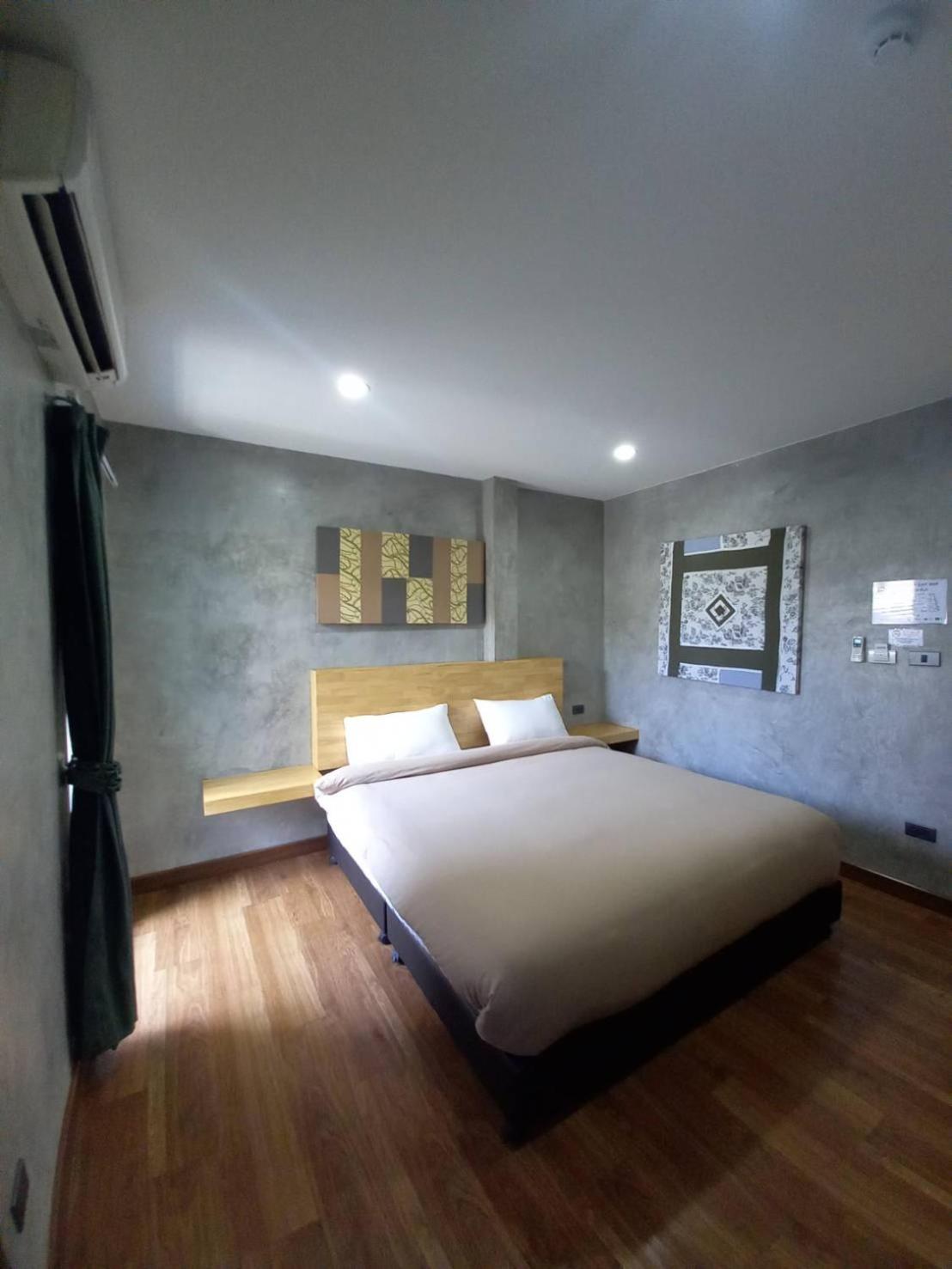 BURI Hotel And Hostel