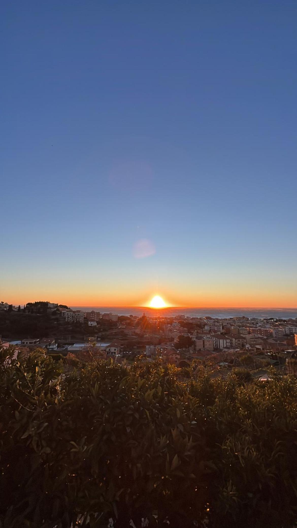 Appartamento vista mare in villa view 2