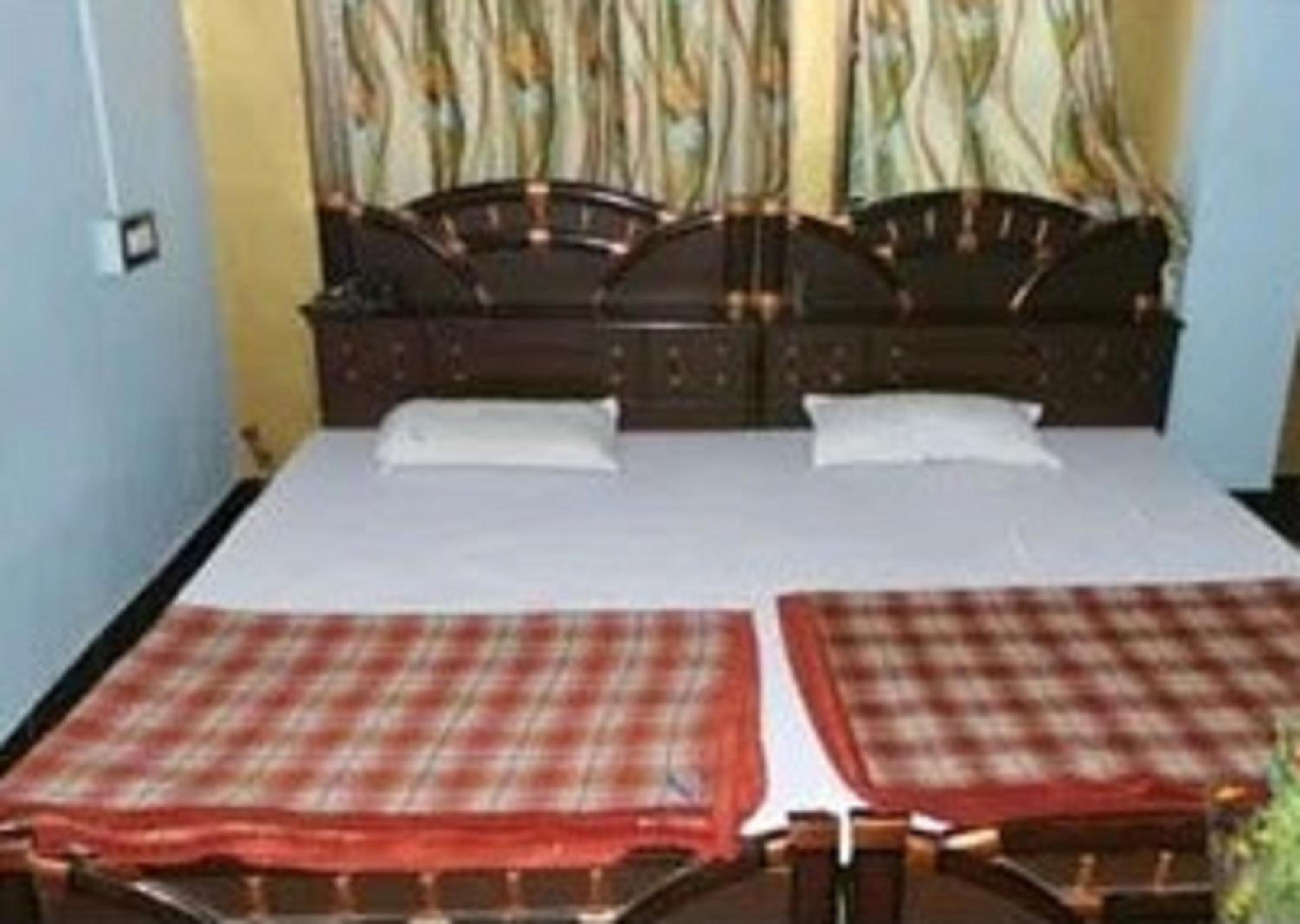 Hotel The Kanchan By WB Inn