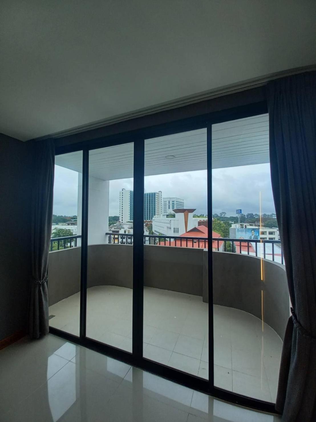 BURI Hotel And Hostel