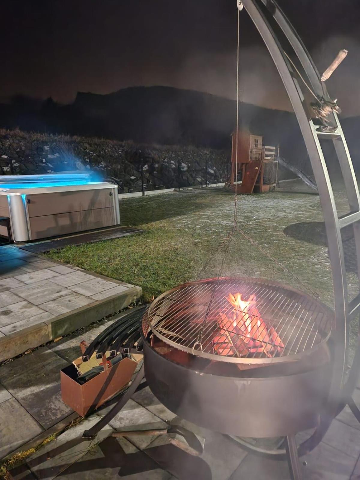 Zacna Chata domek z jacuzzi na wyłączność