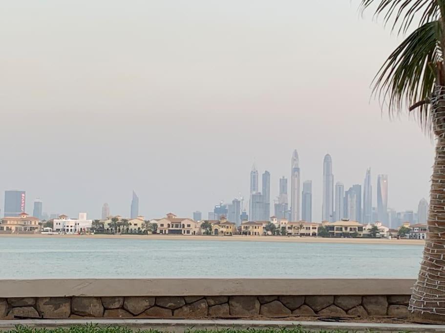 Balqis Residense Palm Jumeirah,Pool, Beach, Top floor, Full sea view, Restaurants
