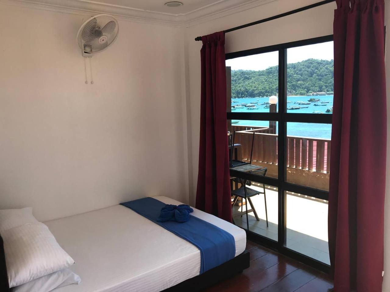 Perhentian Nemo Chalet photo 5