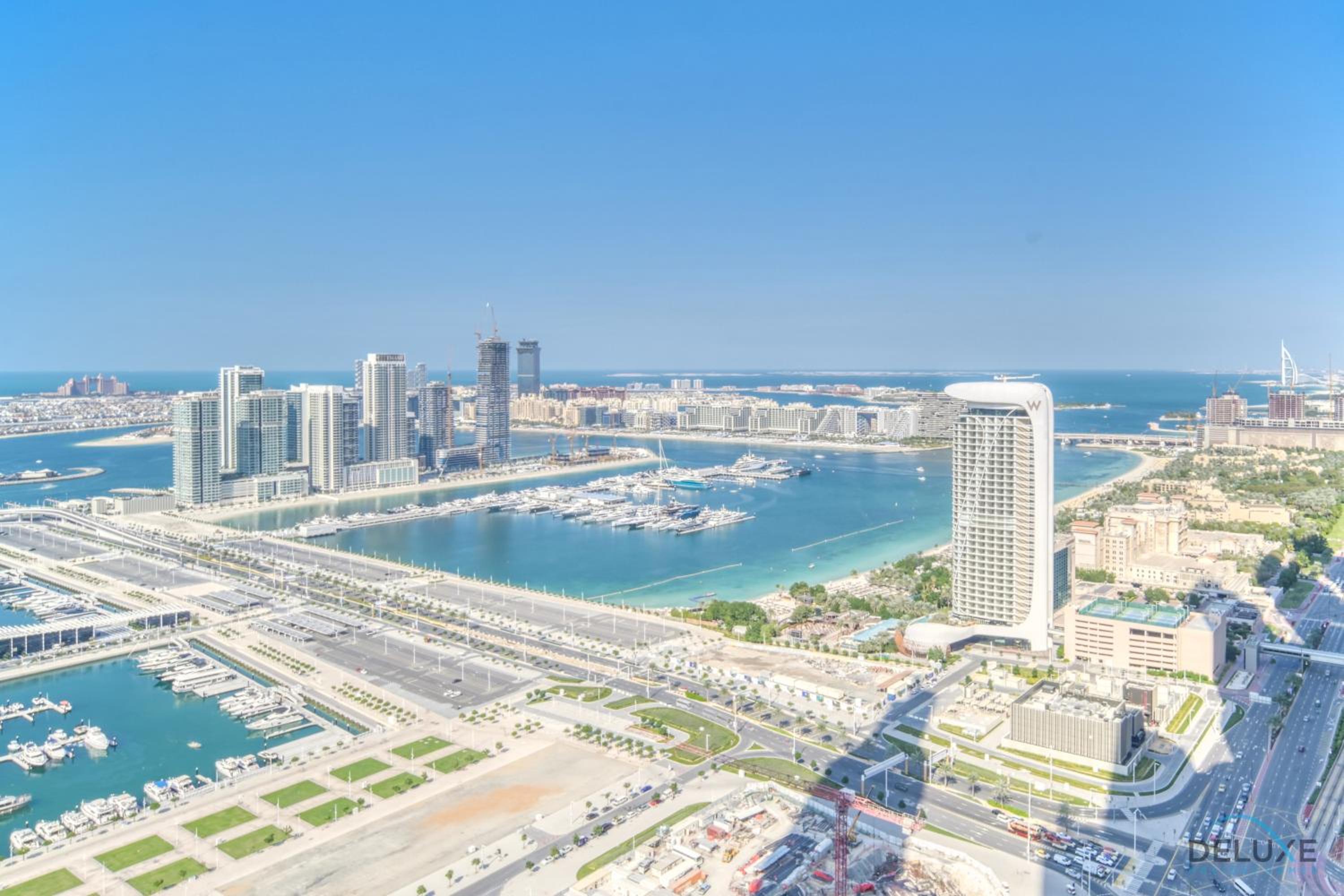 Refined 1BR at Cayan Tower Dubai Marina by Deluxe Holiday Homes