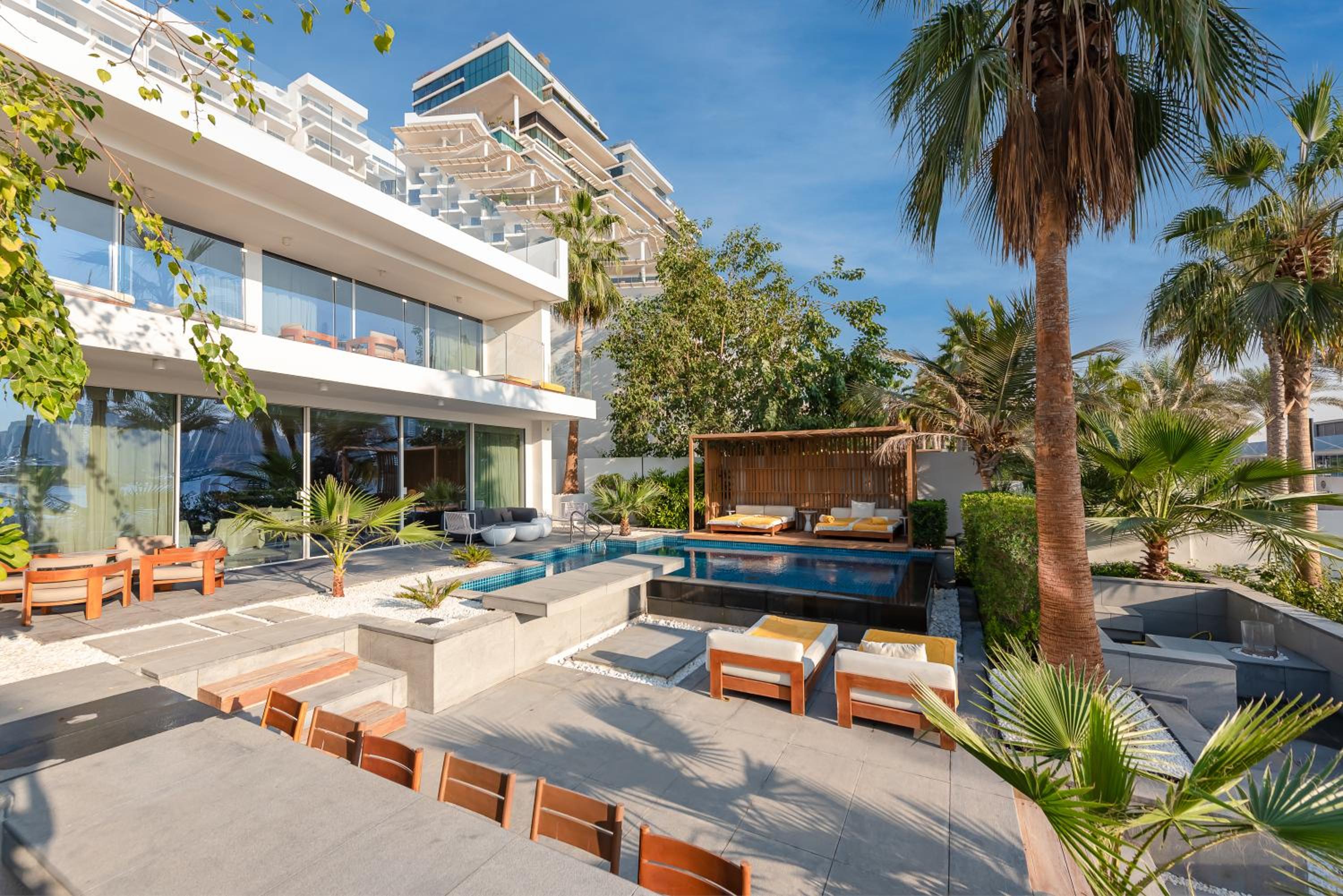 Five Palm Luxury Beach Villa with Private Pool, Panoramic Views, and Jacuzzi