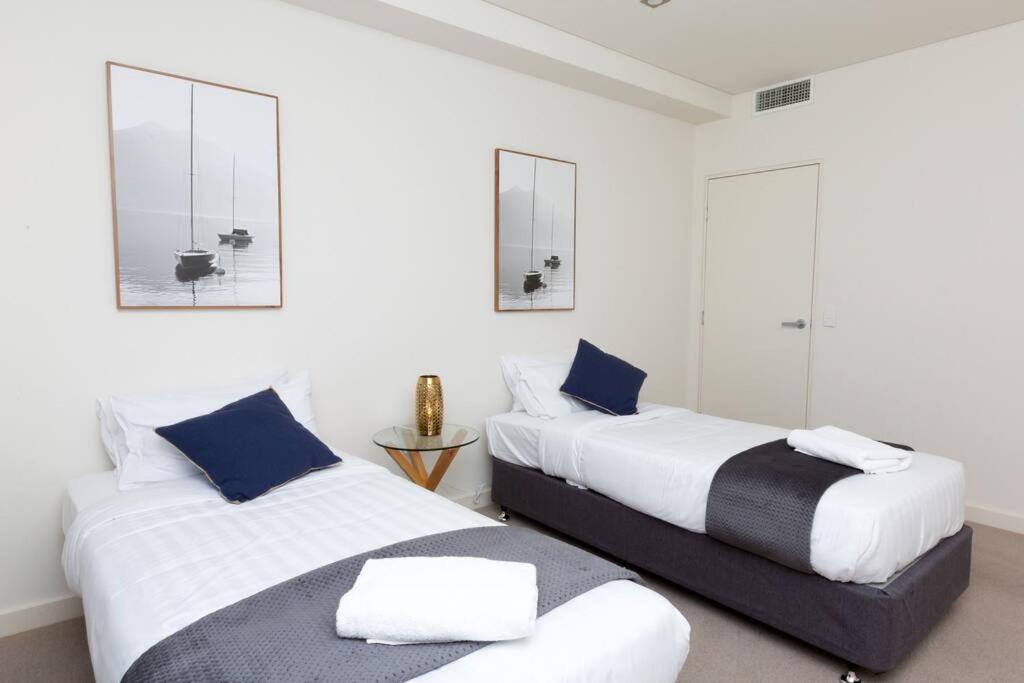 4 Bedroom Luxury City Penthouse Apartment! - Property Image 15