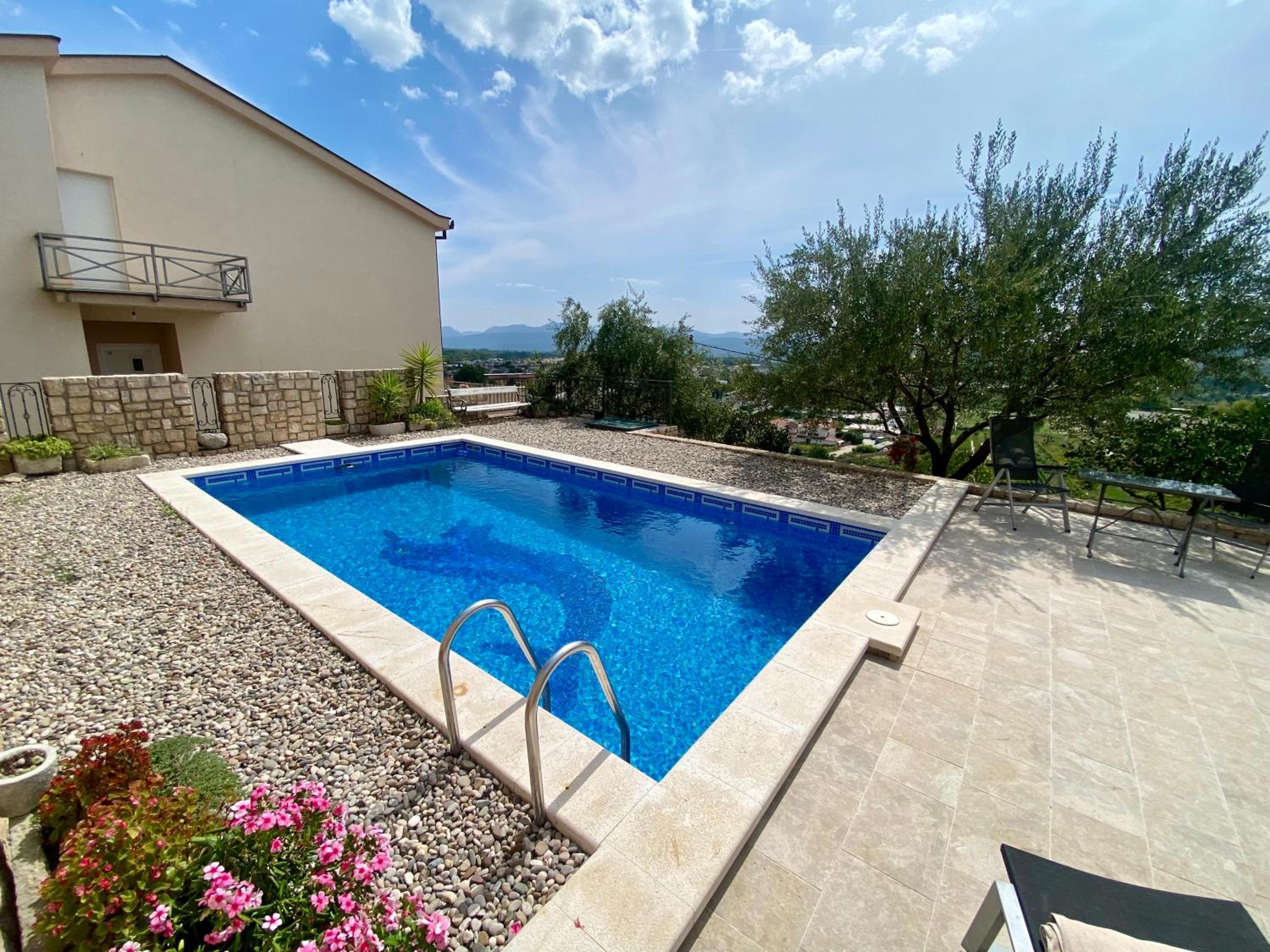 Villa Visualizza view 3