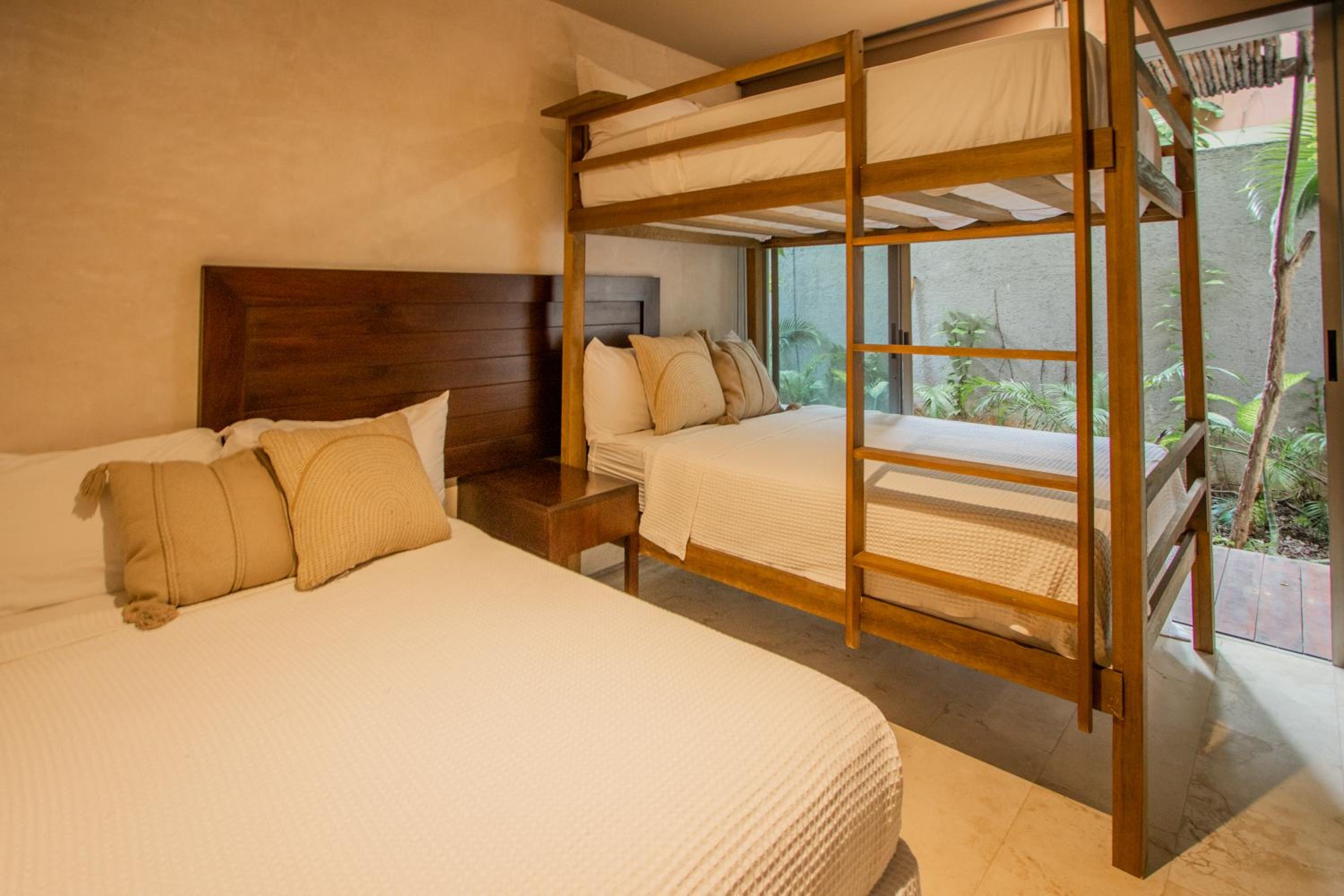 Ideal 4 Groups AldeaZama 2Br 10Pax Apt Papaya Playa