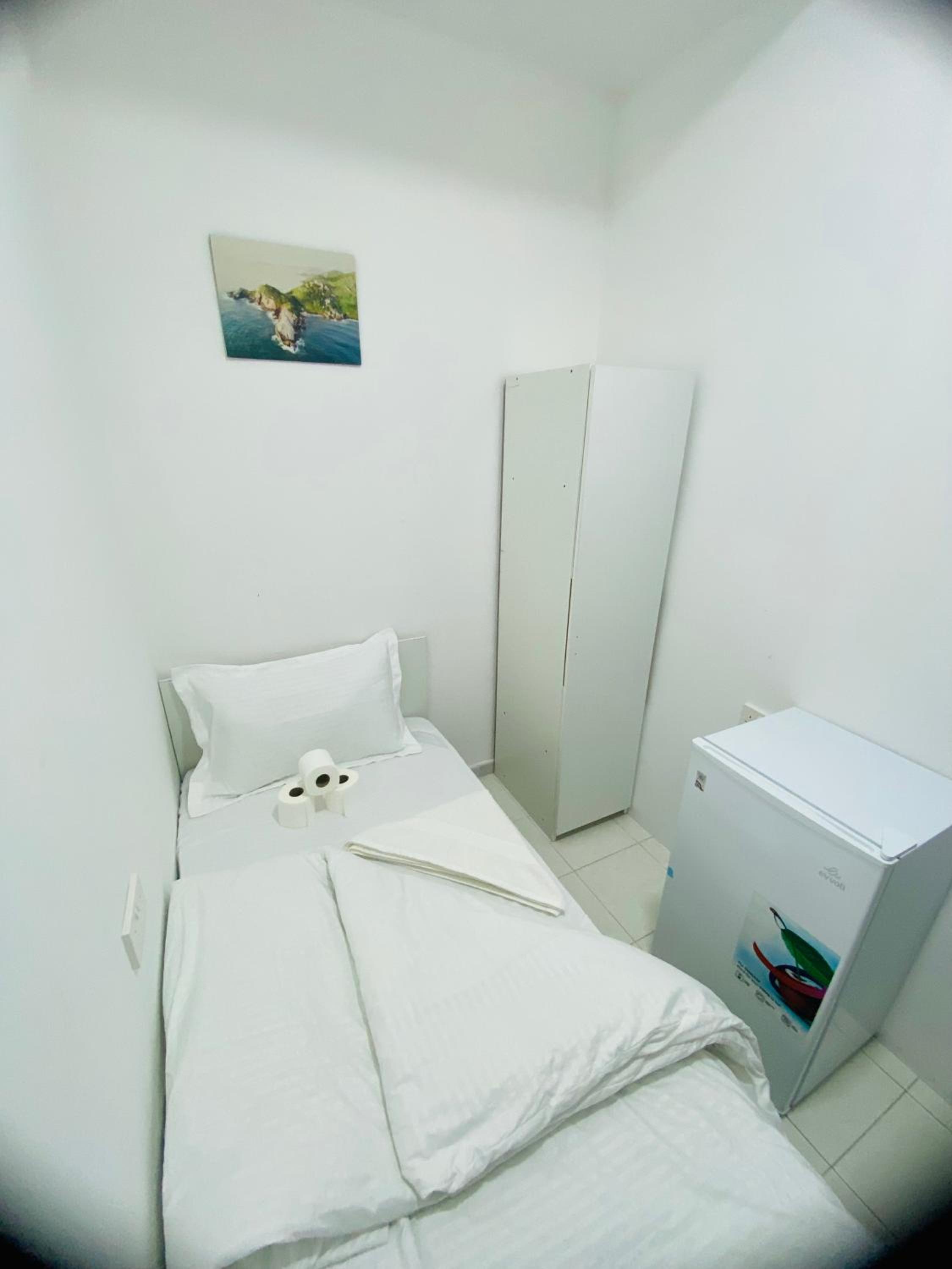 Low Priced New Residential Rooms for rent in Dubai near DAFZA Metro Station